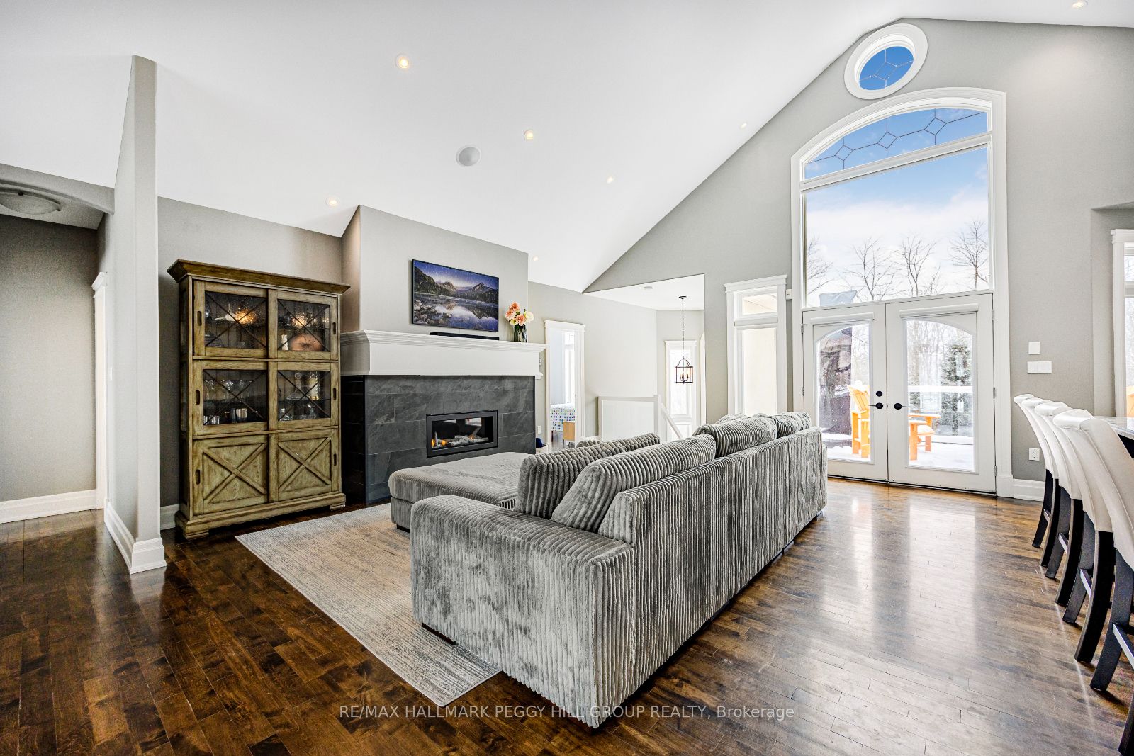 16 Bridle Trail