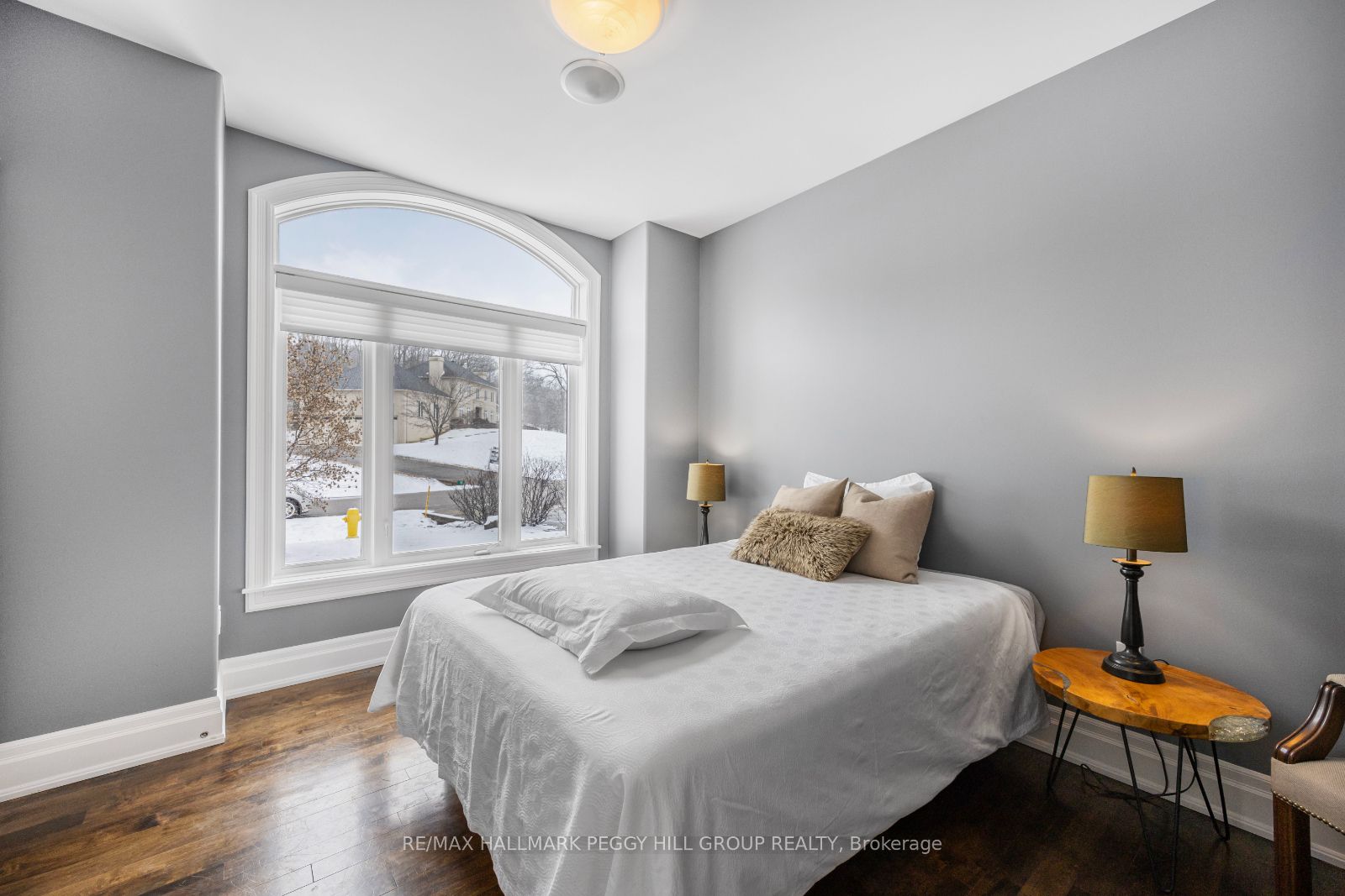 16 Bridle Trail