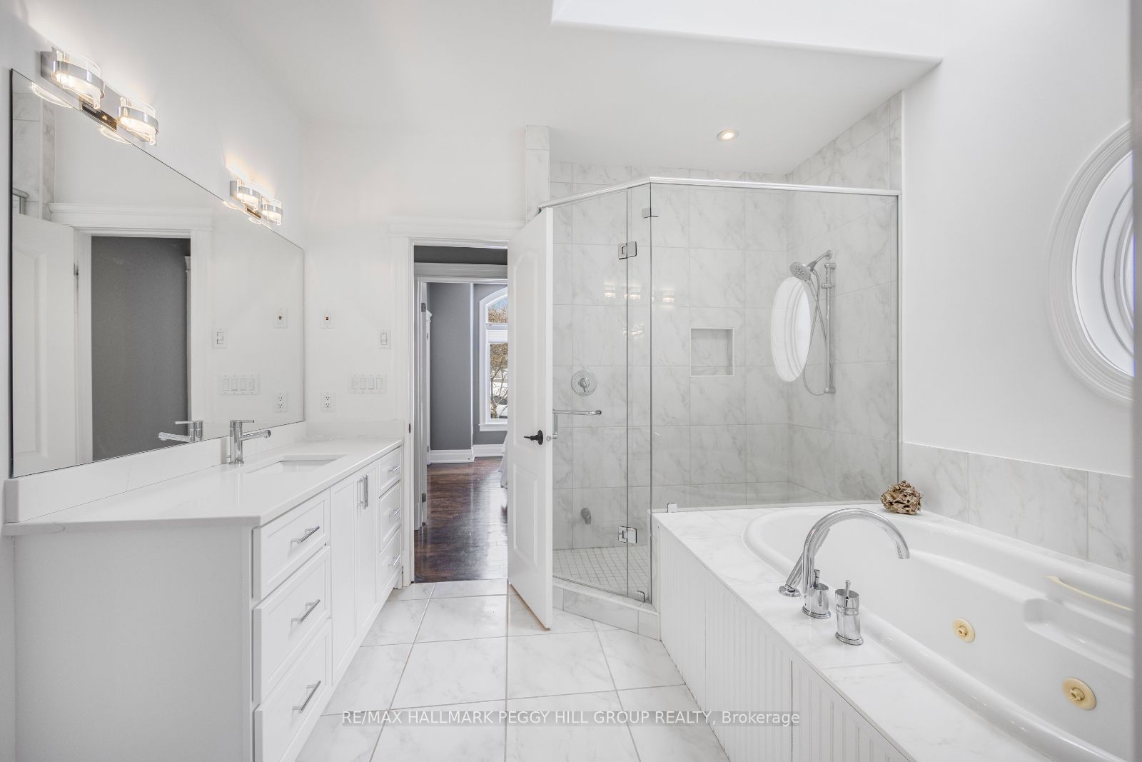 16 Bridle Trail