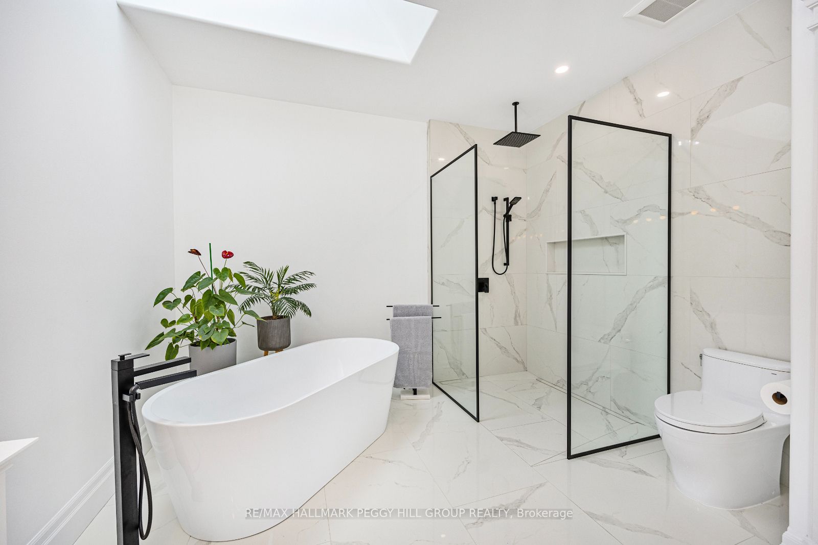 16 Bridle Trail