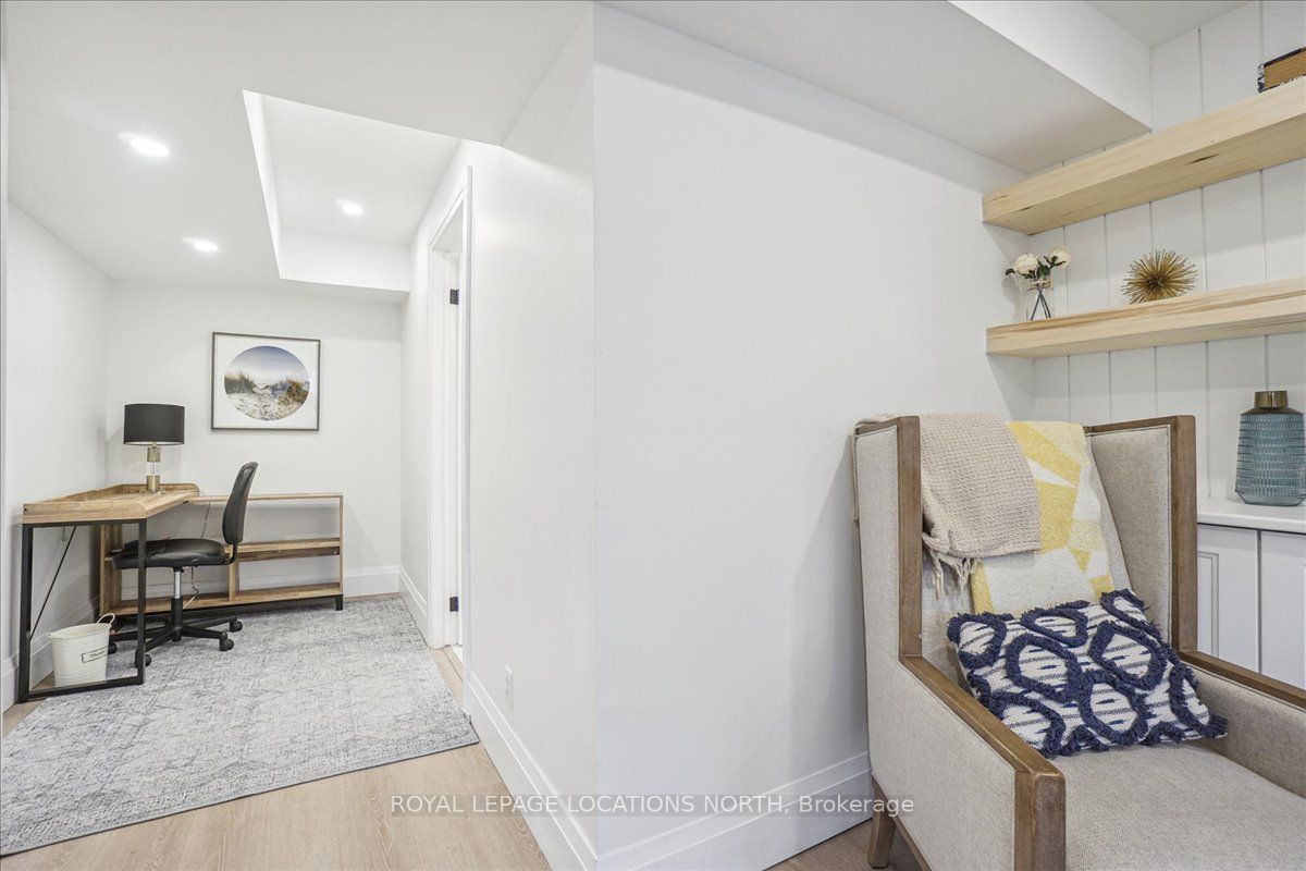 64 48th Street N