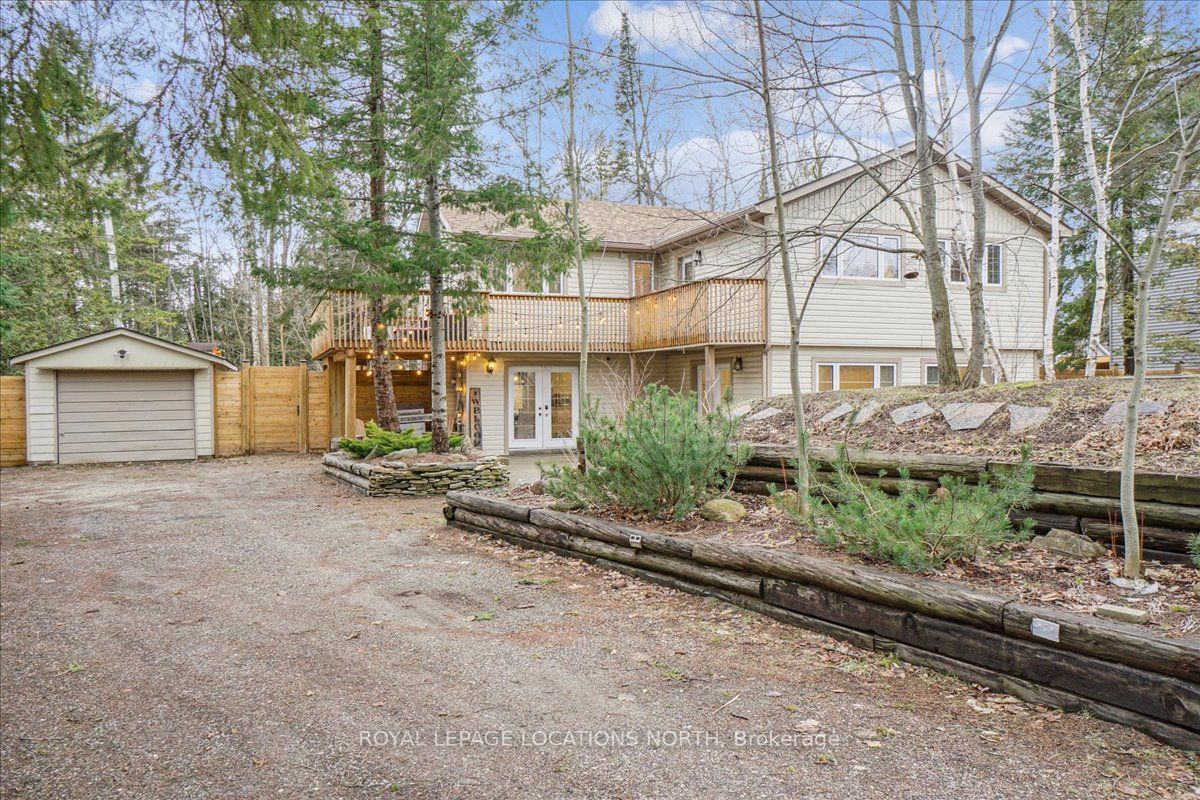 64 48th Street N