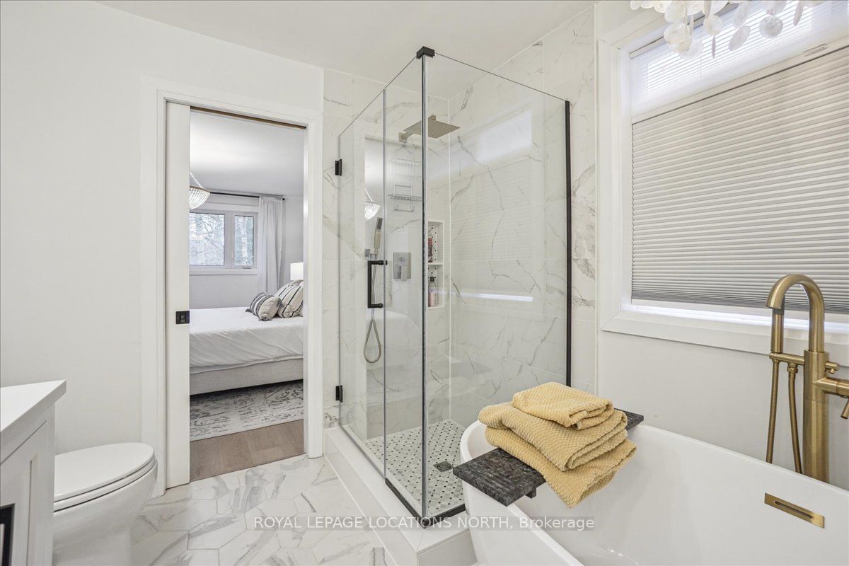 64 48th Street N