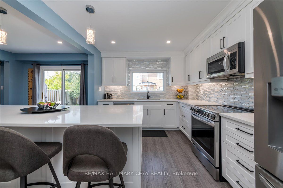 54 O'SHAUGHNESSY Crescent