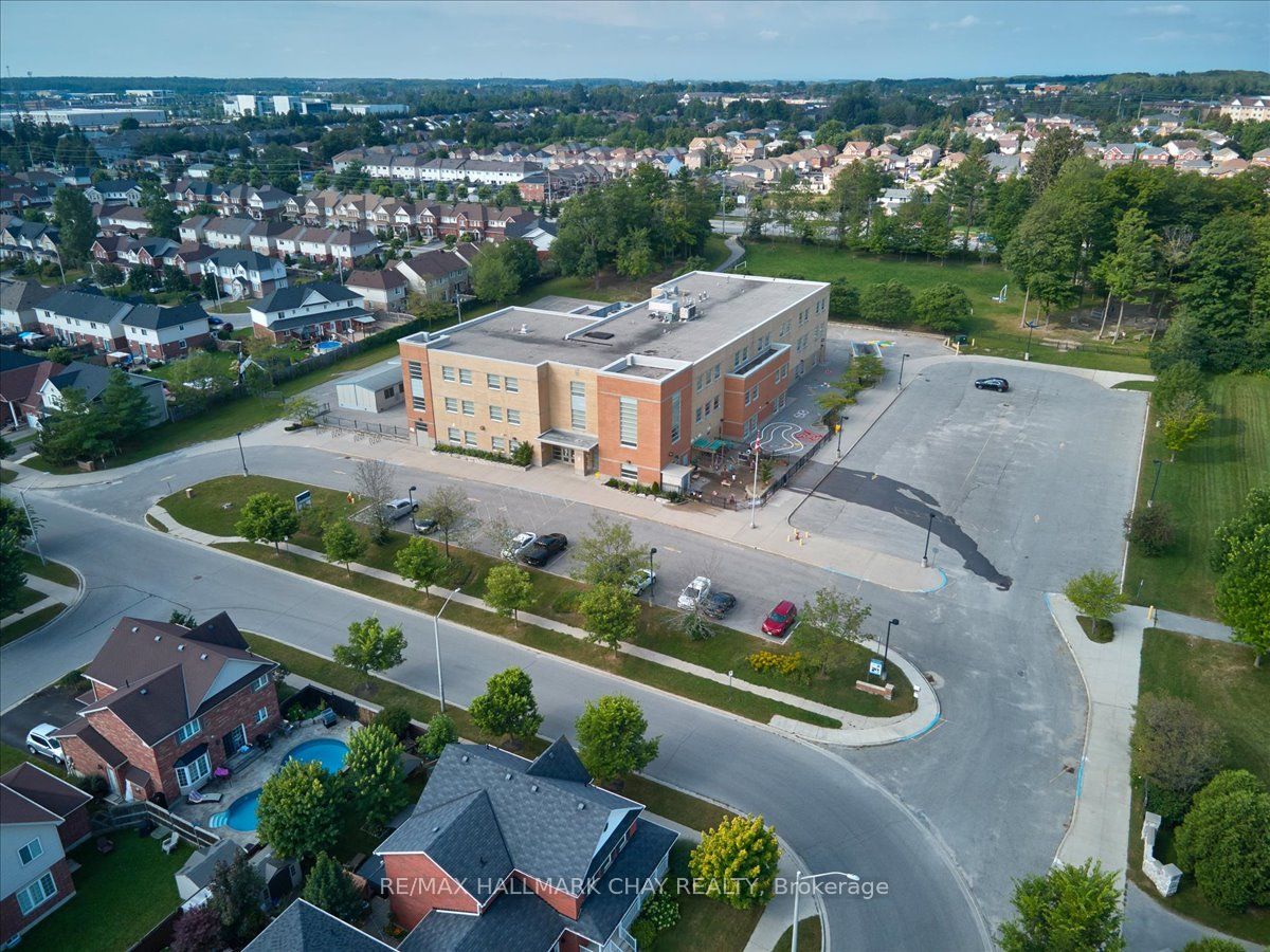 54 O'SHAUGHNESSY Crescent