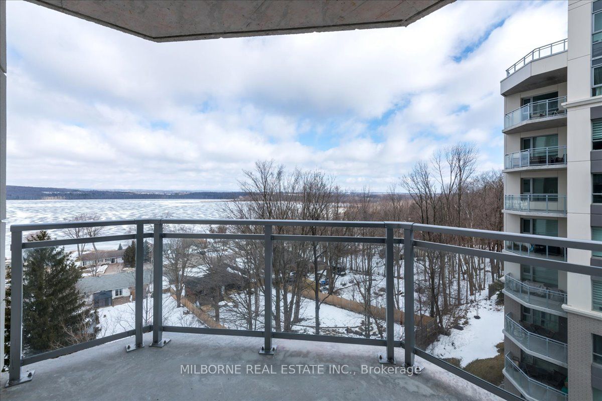 56 Lakeside Terr, #609