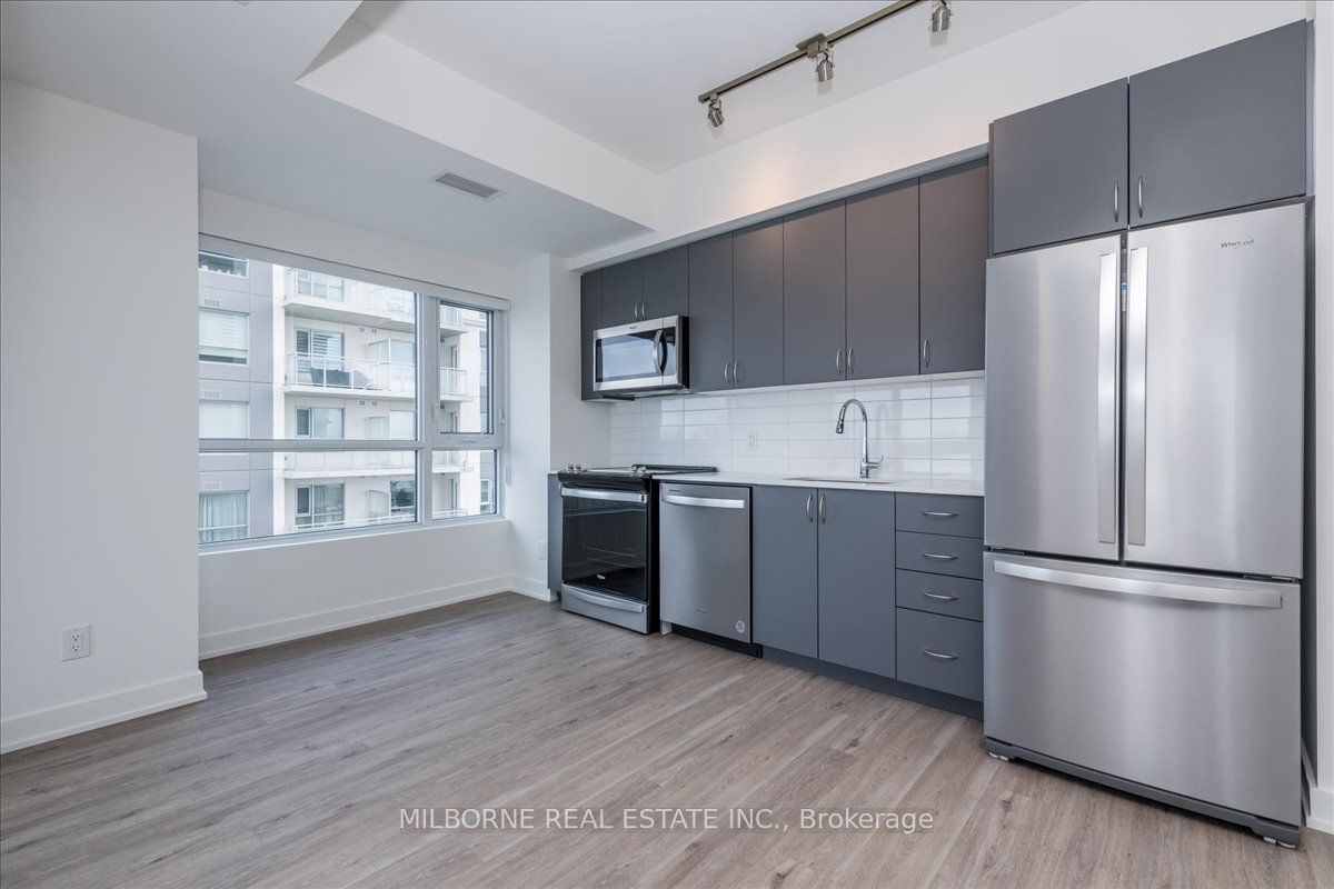 56 Lakeside Terr, #609