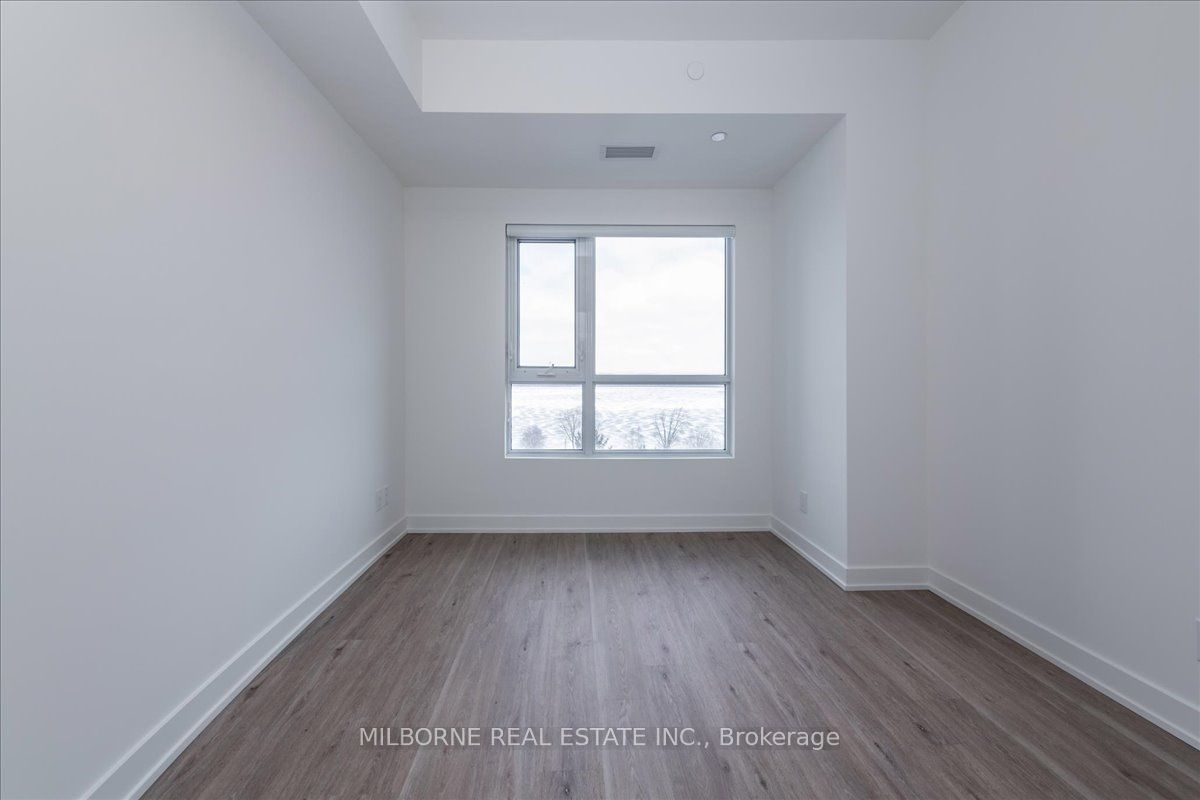 56 Lakeside Terr, #609
