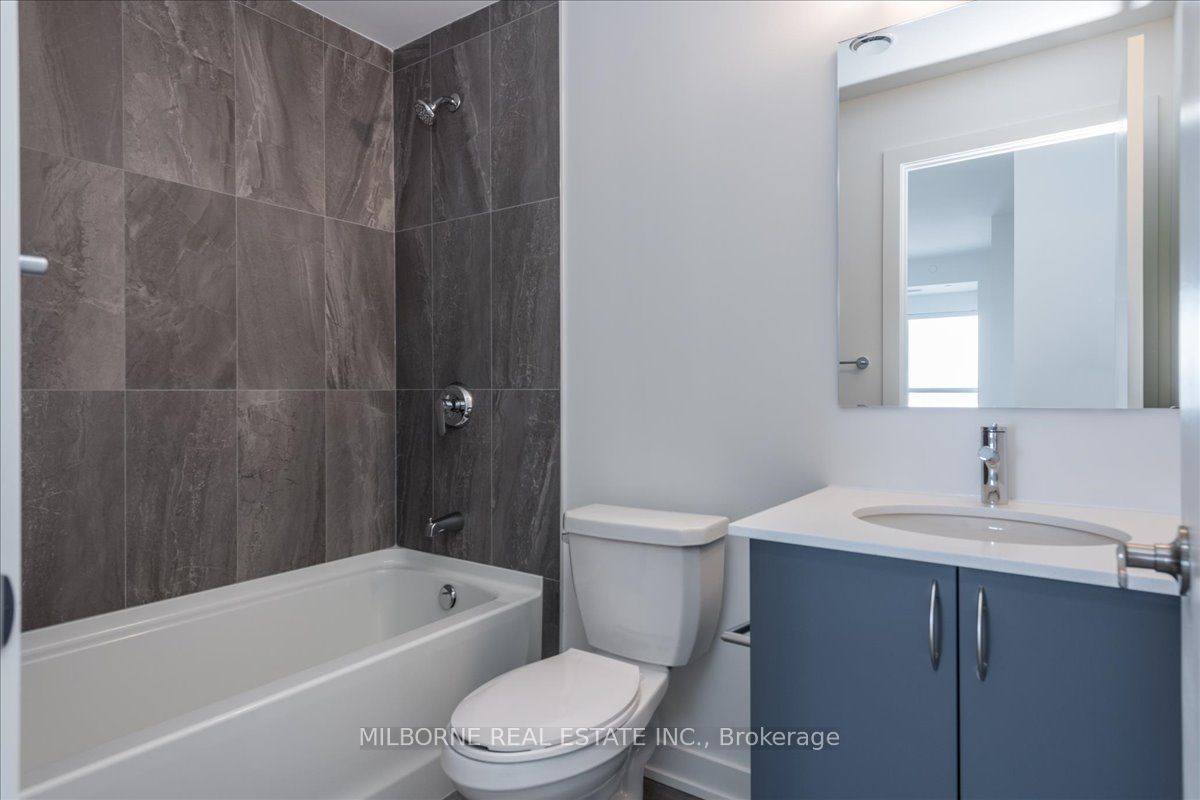 56 Lakeside Terr, #609
