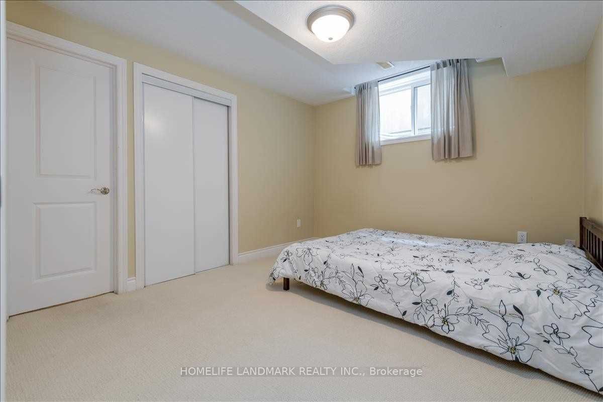 5 Invermara Court, #33