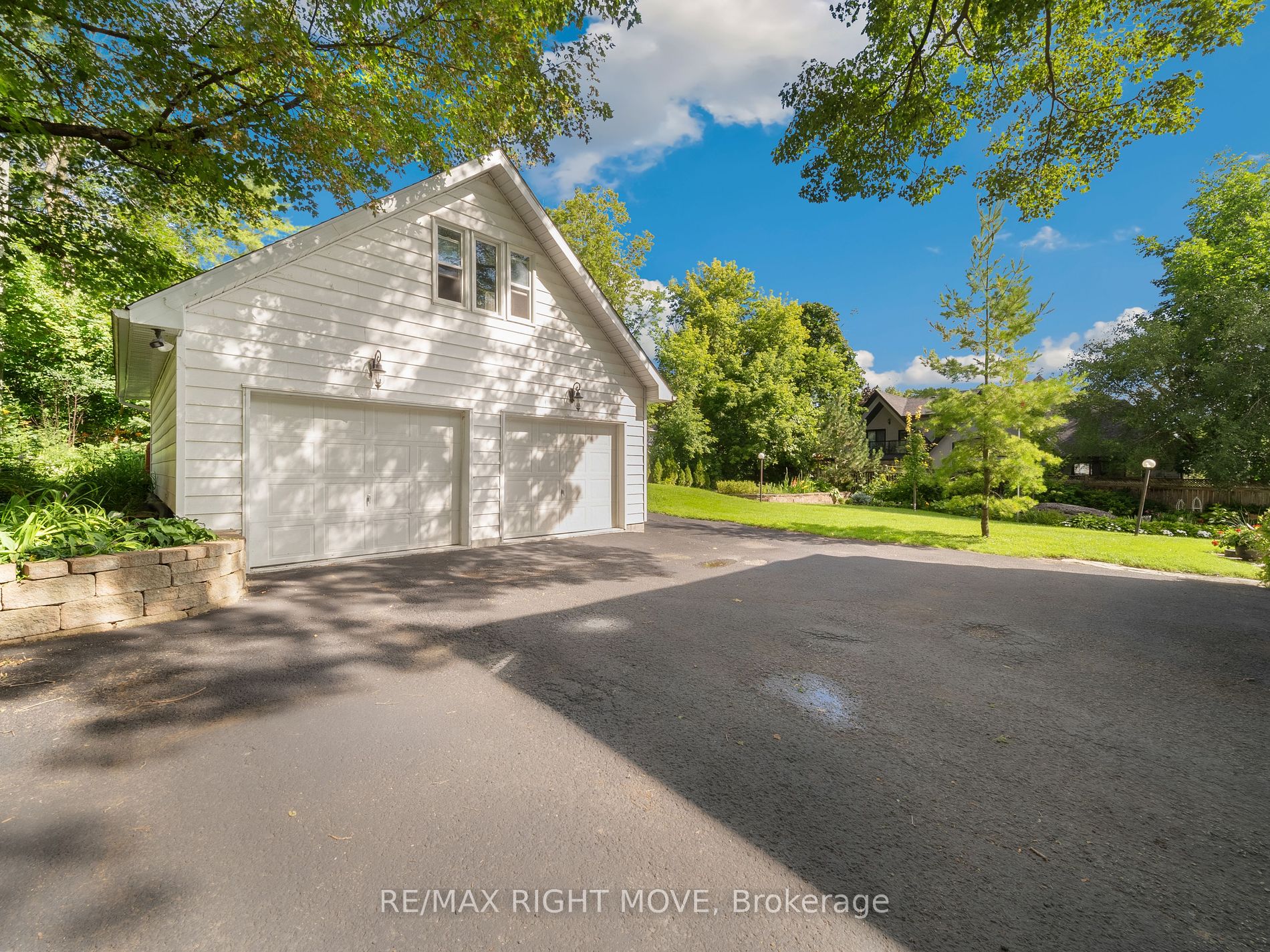 68 Tecumseth St