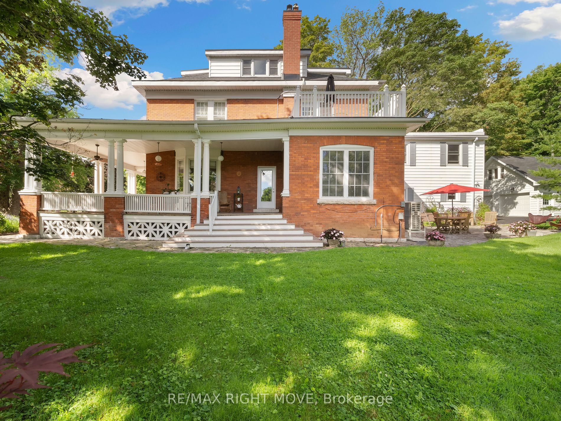 68 Tecumseth St