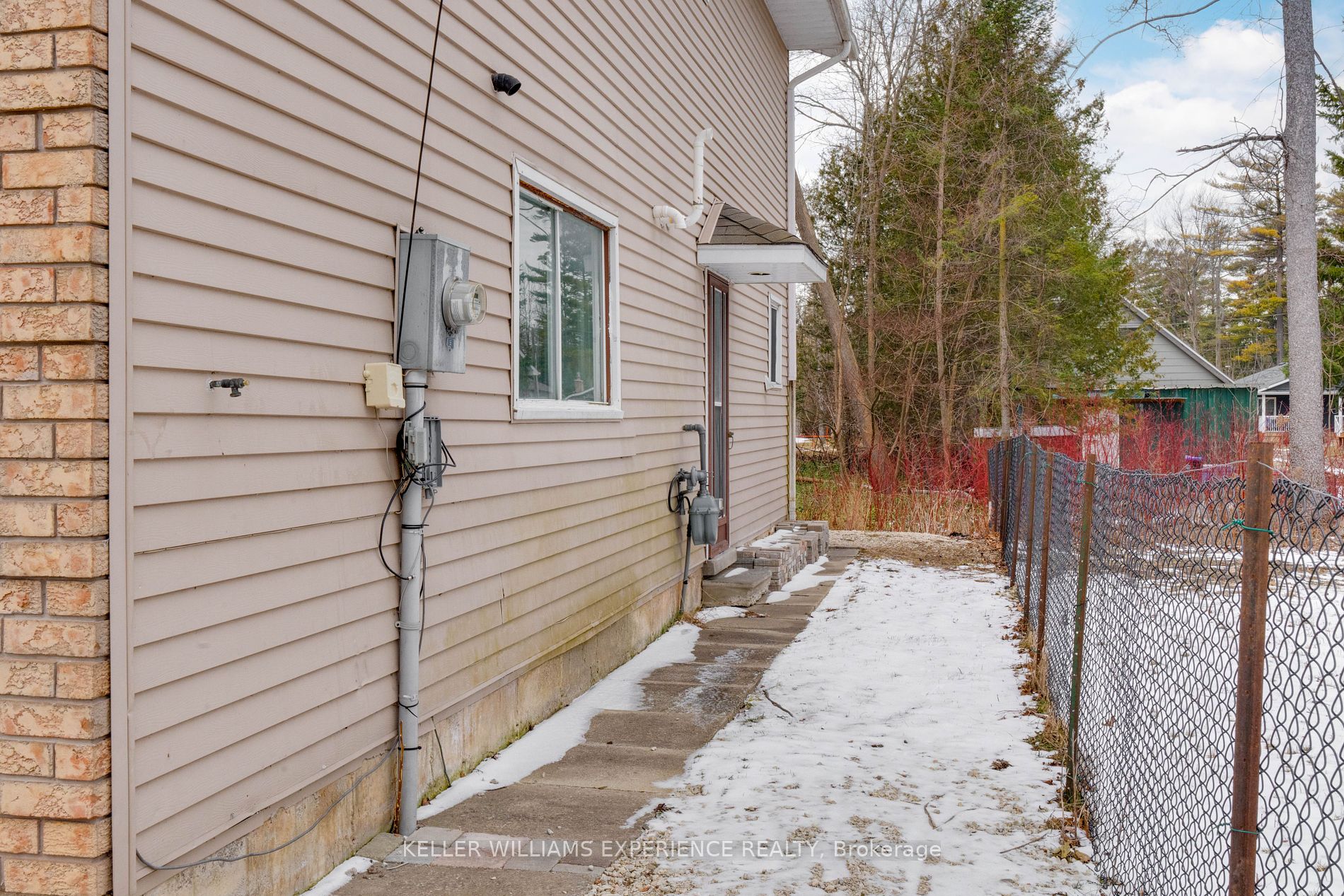 138 45th Street N