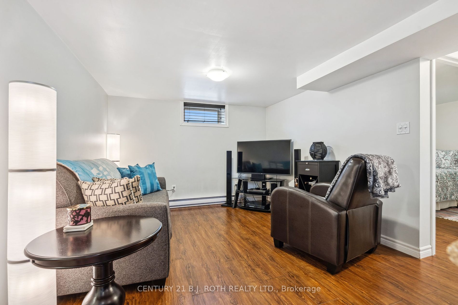 14 Argyle Ave