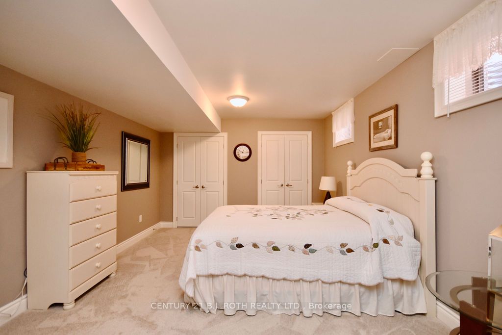 3124 Emperor Dr