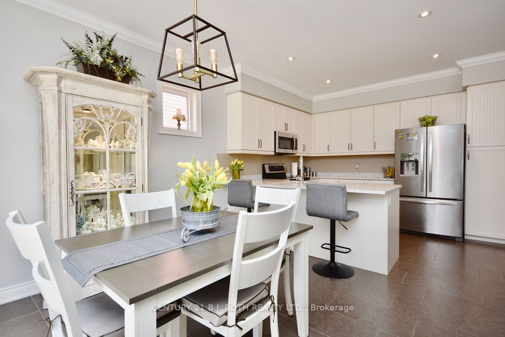 3124 Emperor Dr