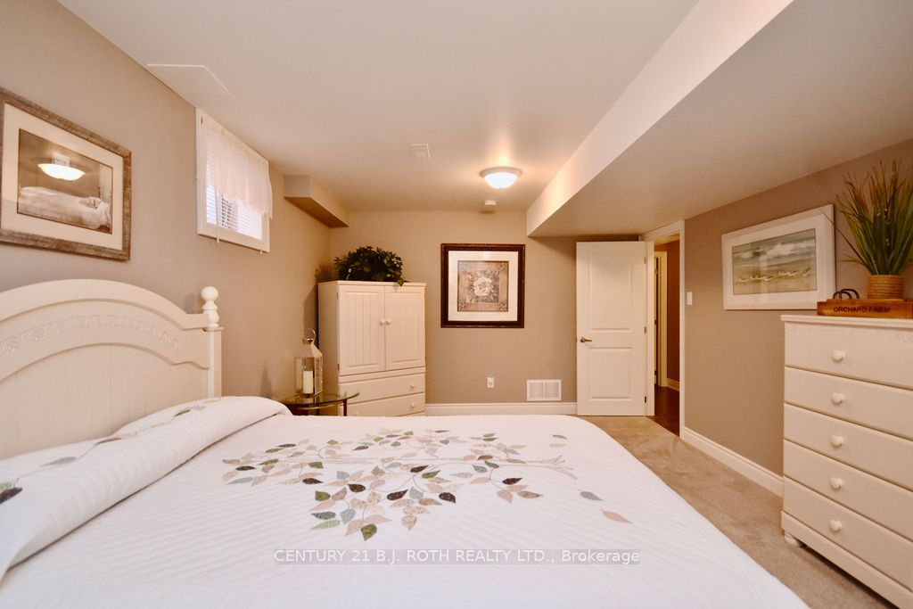 3124 Emperor Dr