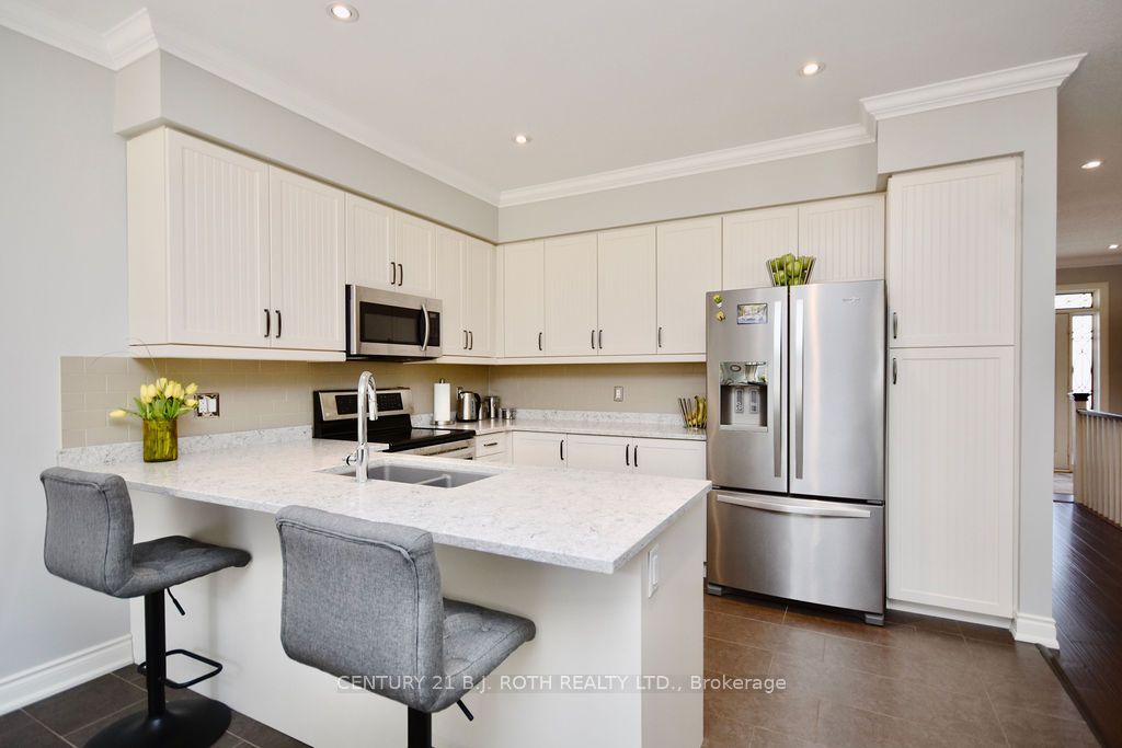3124 Emperor Dr