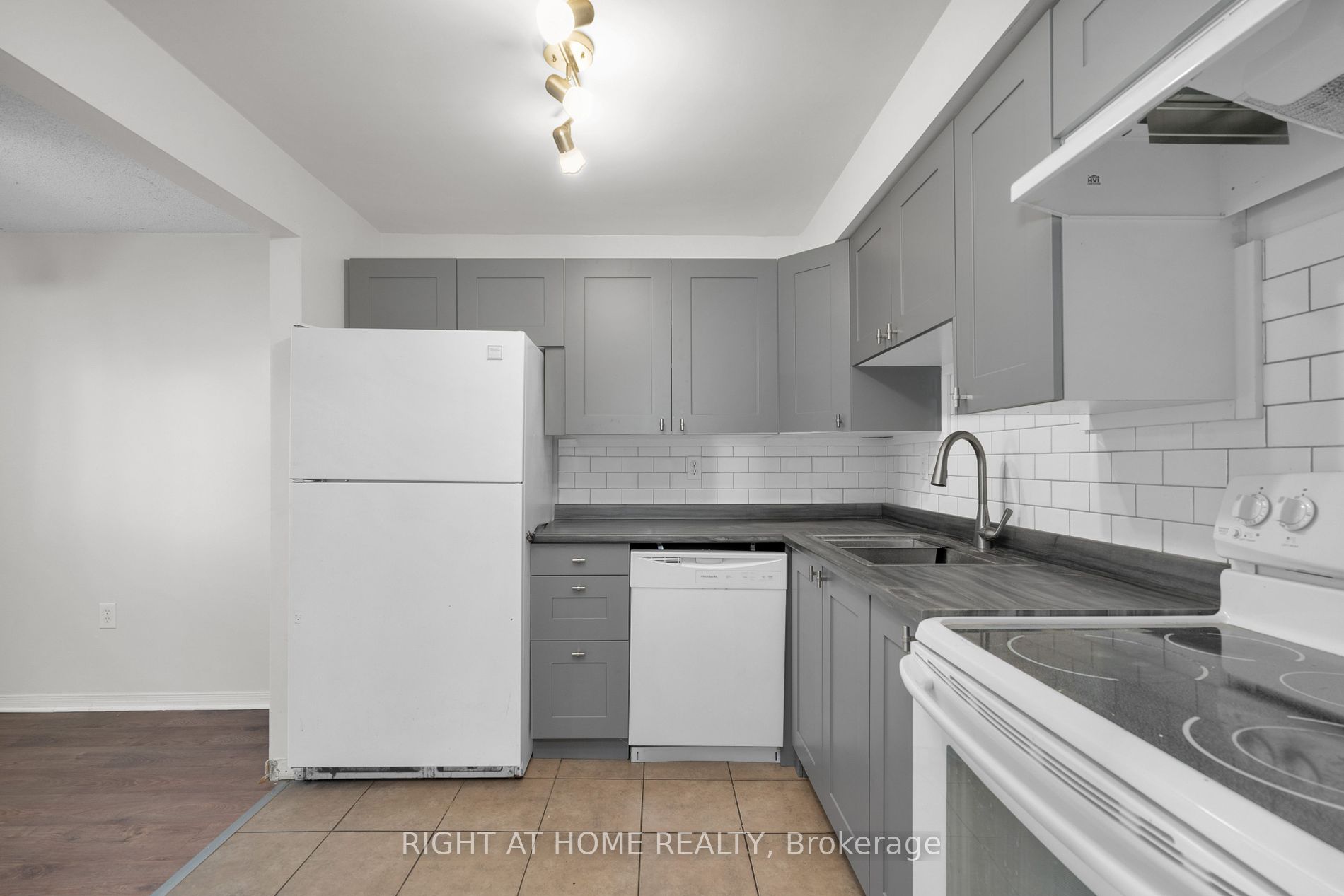 19 Meadow Lane, #4