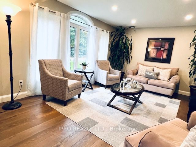 6 Edgecombe Terrace