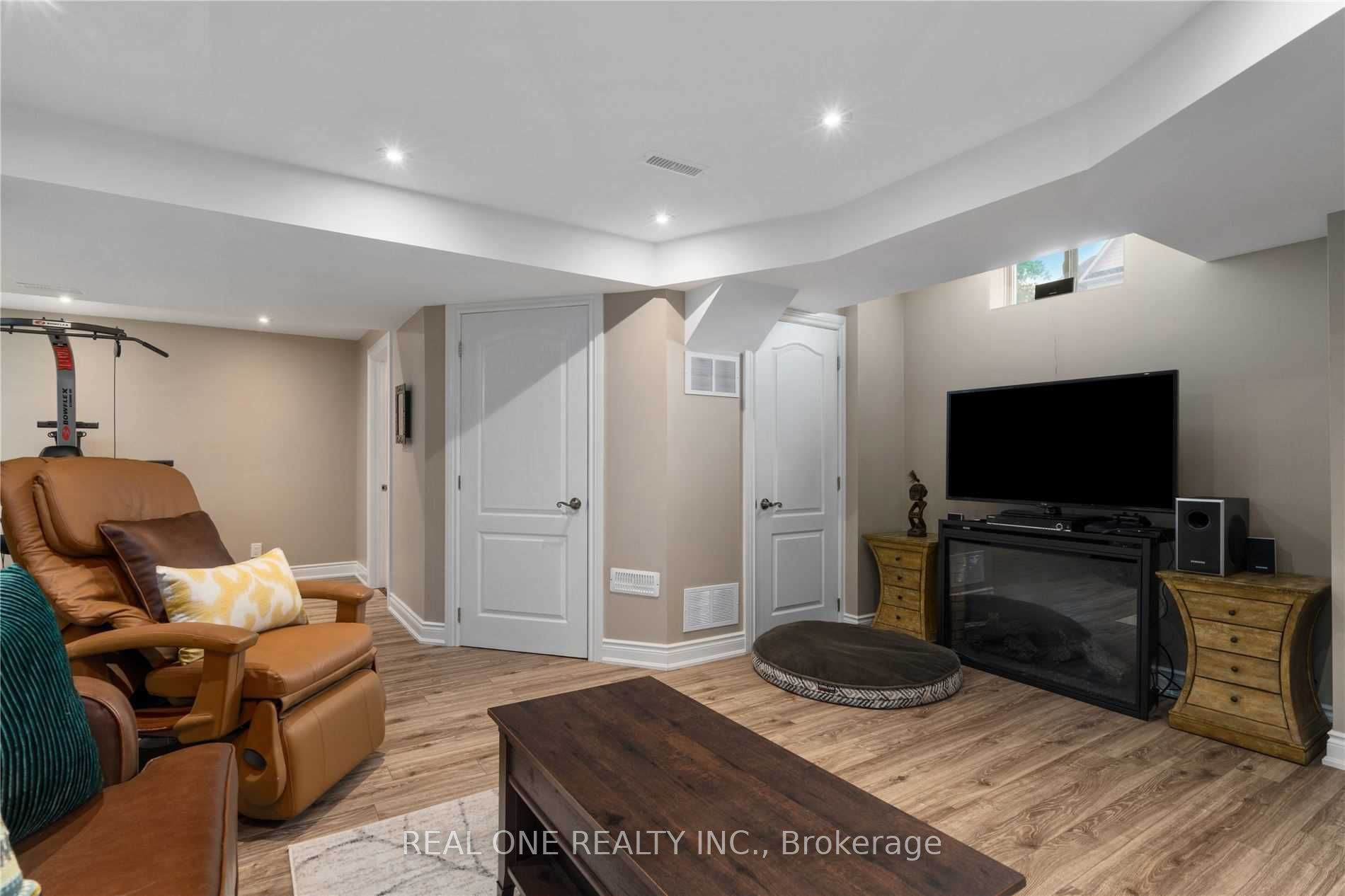 158 Succession Crescent