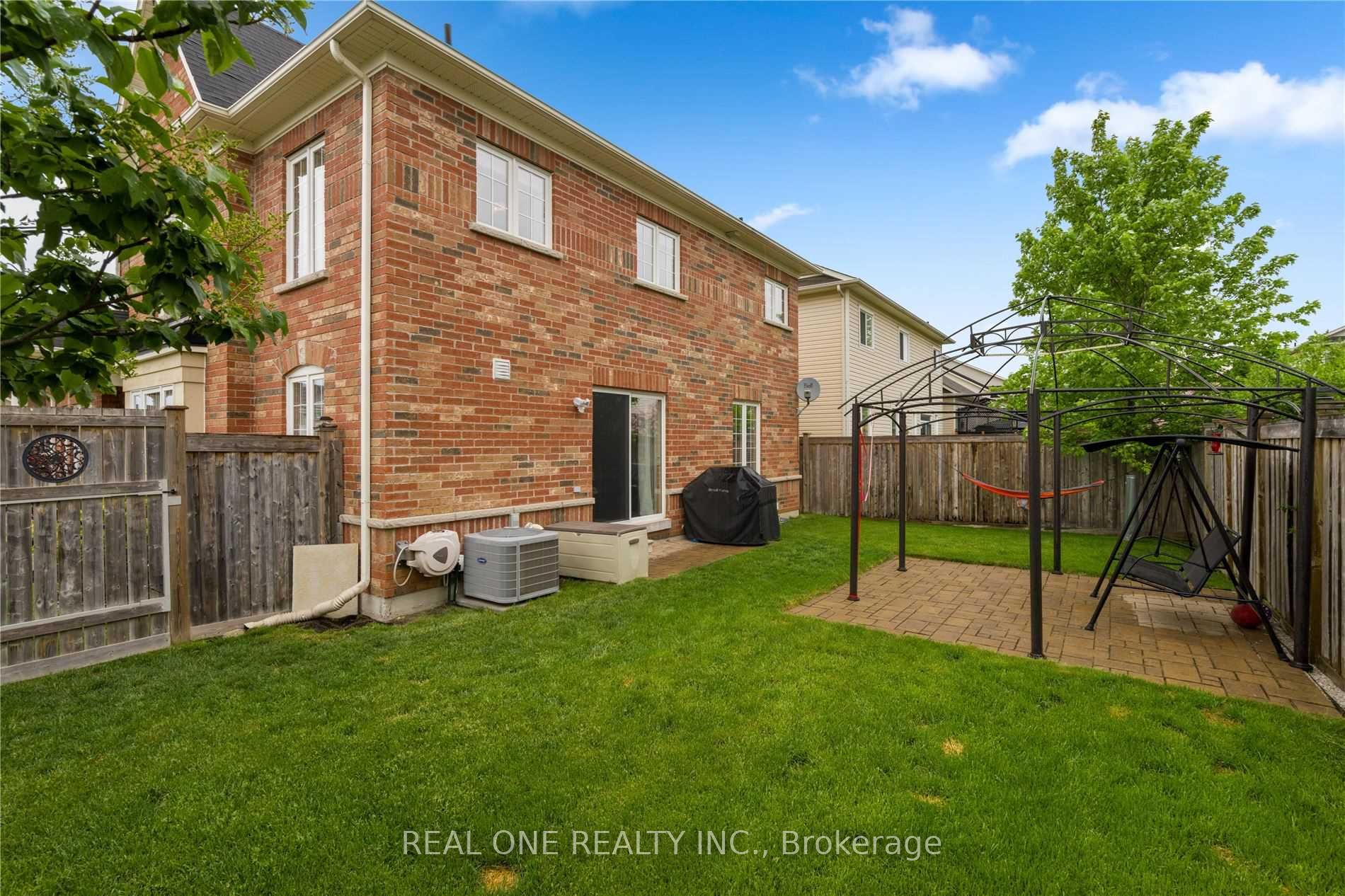 158 Succession Crescent