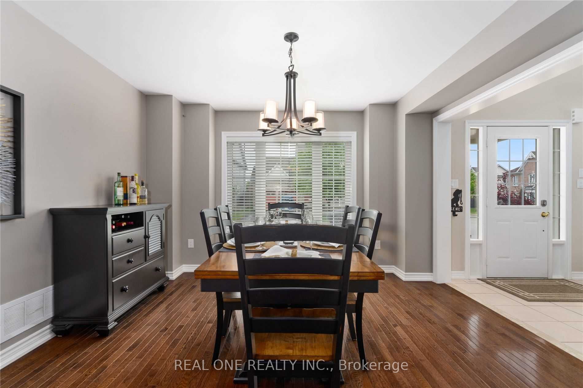 158 Succession Crescent