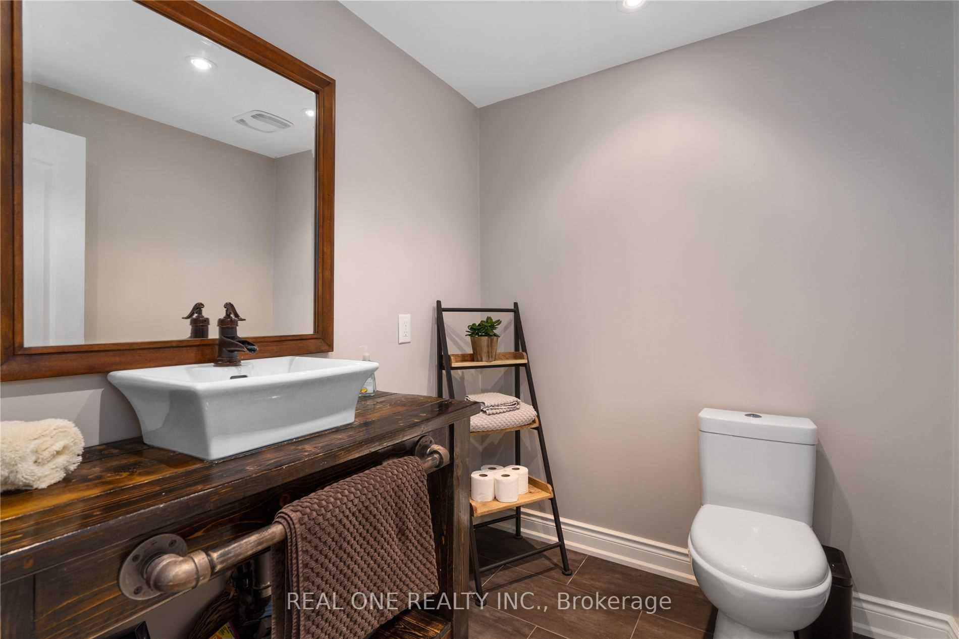 158 Succession Crescent