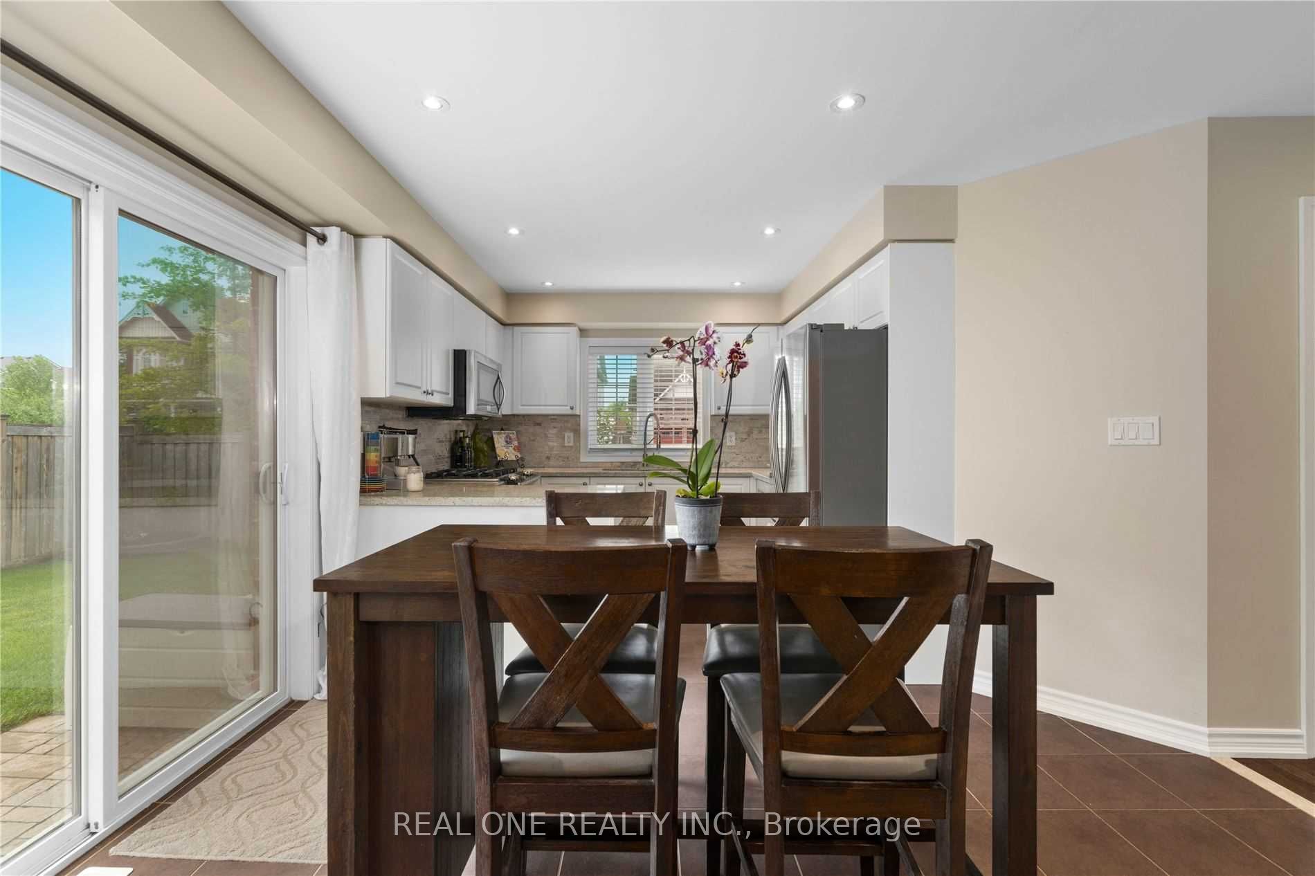 158 Succession Crescent