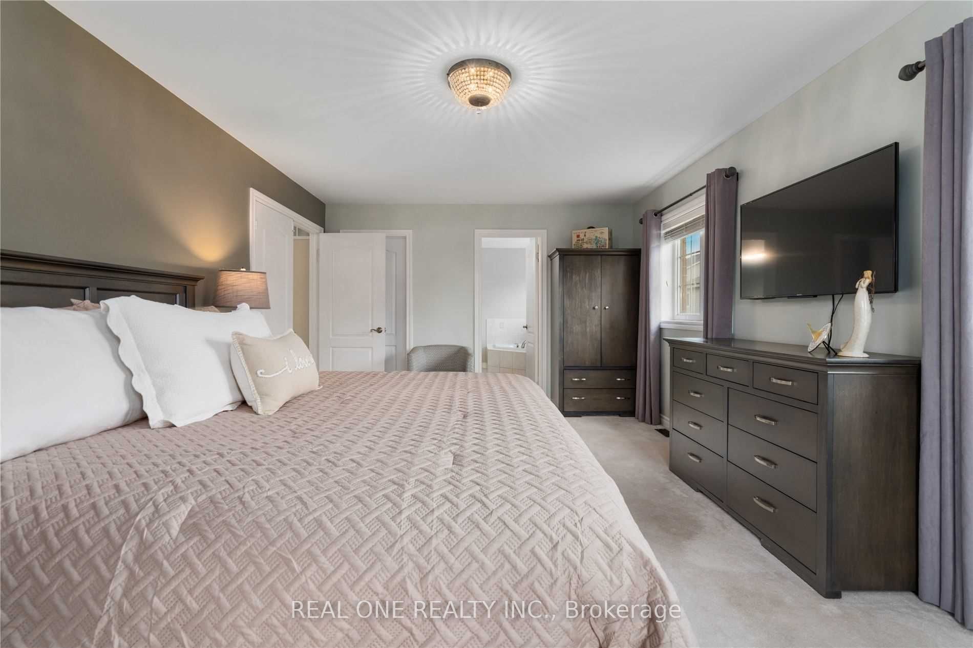 158 Succession Crescent