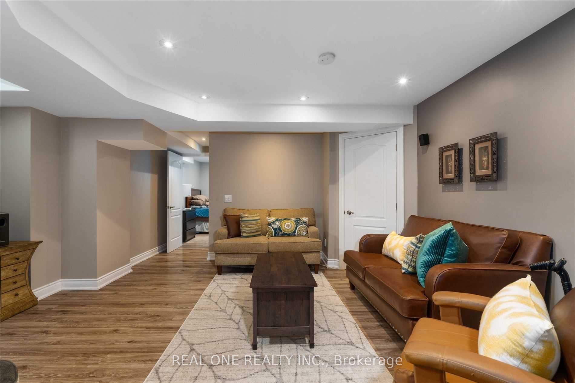 158 Succession Crescent