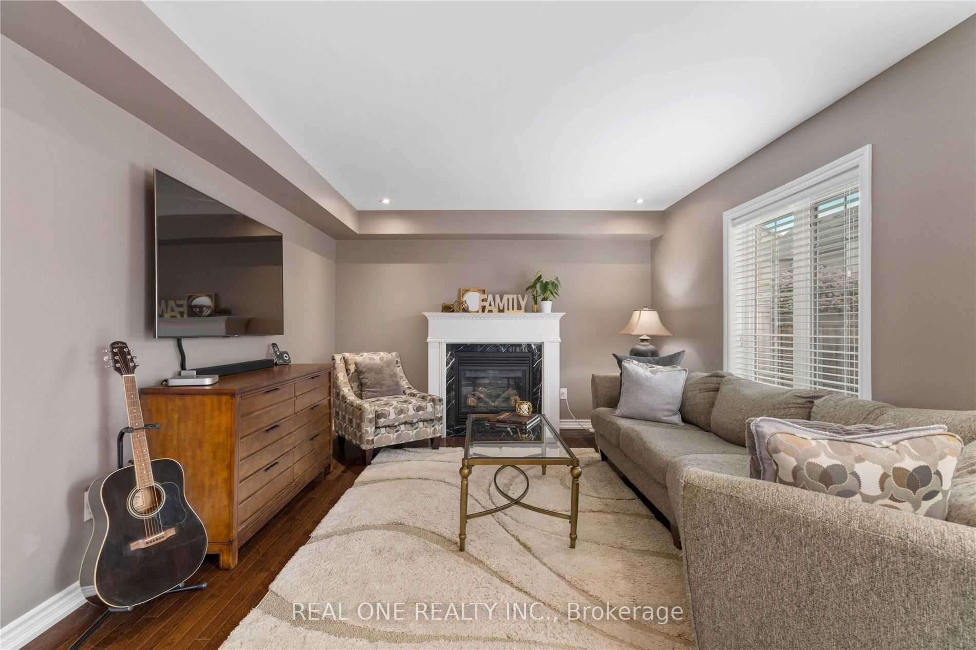 158 Succession Crescent