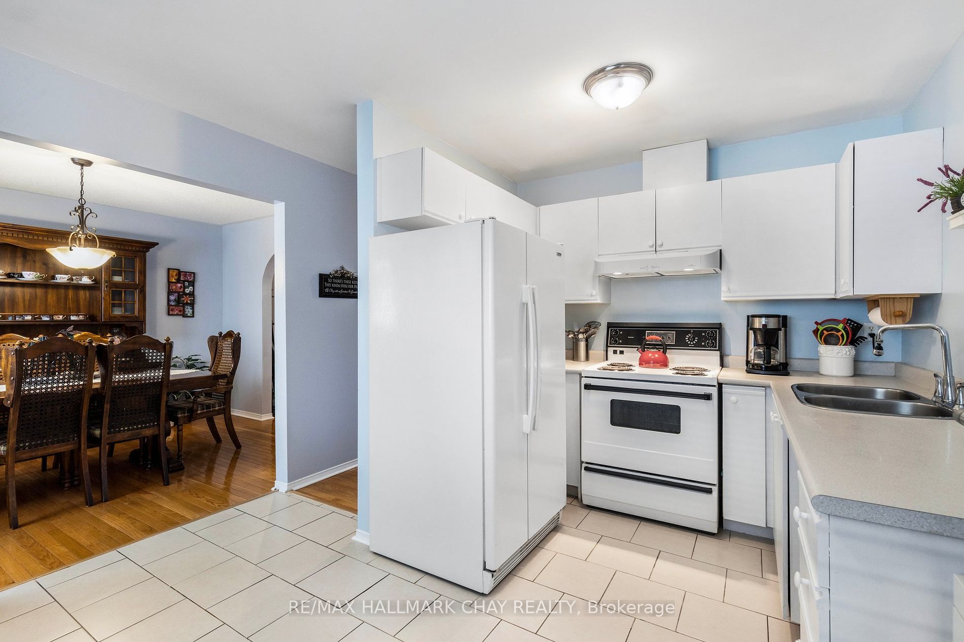 42 Assiniboine Drive