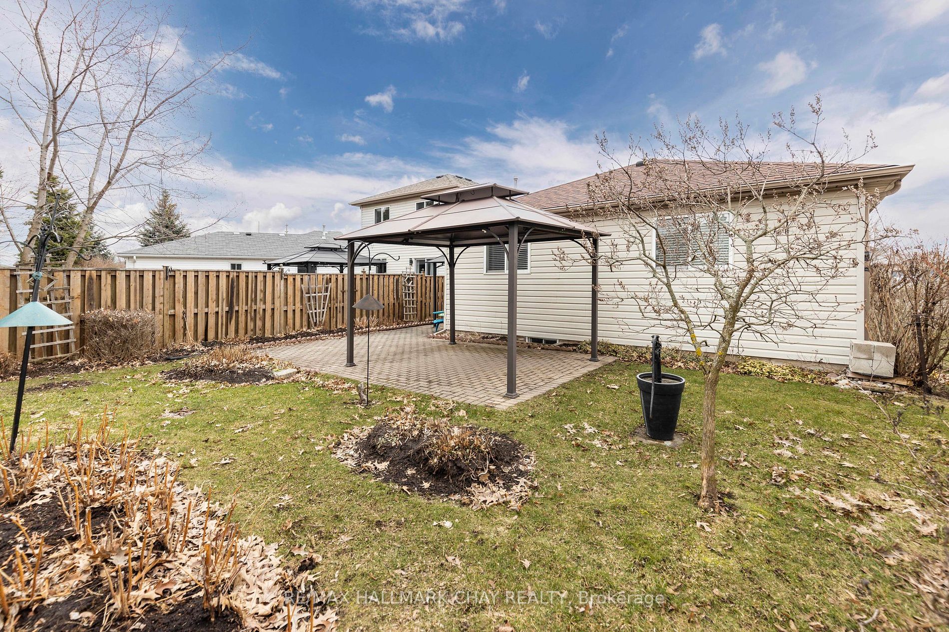 42 Assiniboine Drive