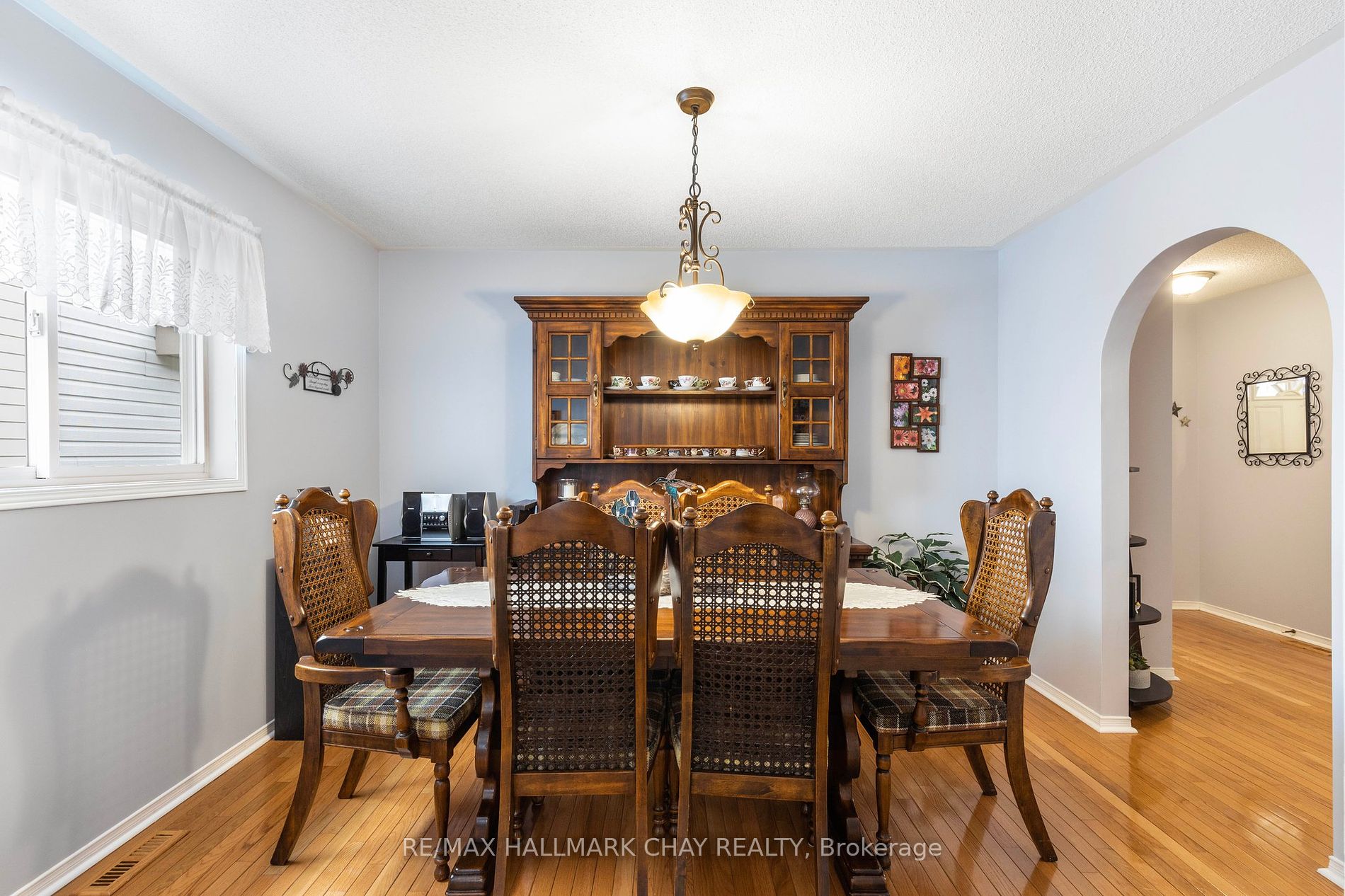 42 Assiniboine Drive