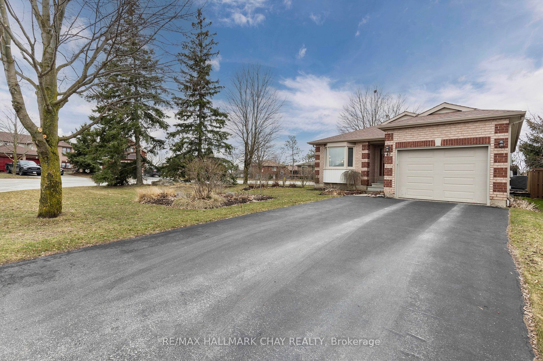42 Assiniboine Drive