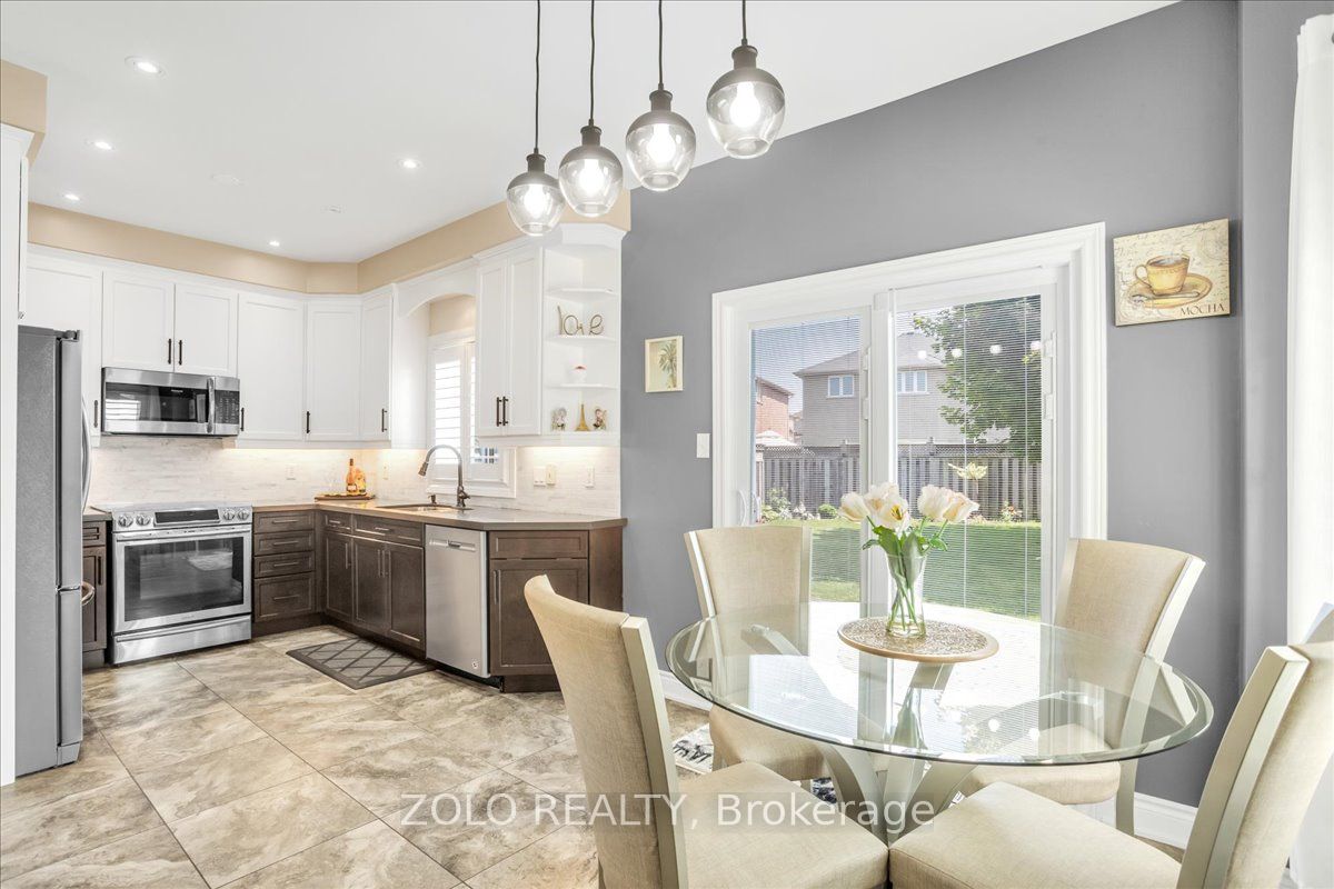 78 Joseph Crescent