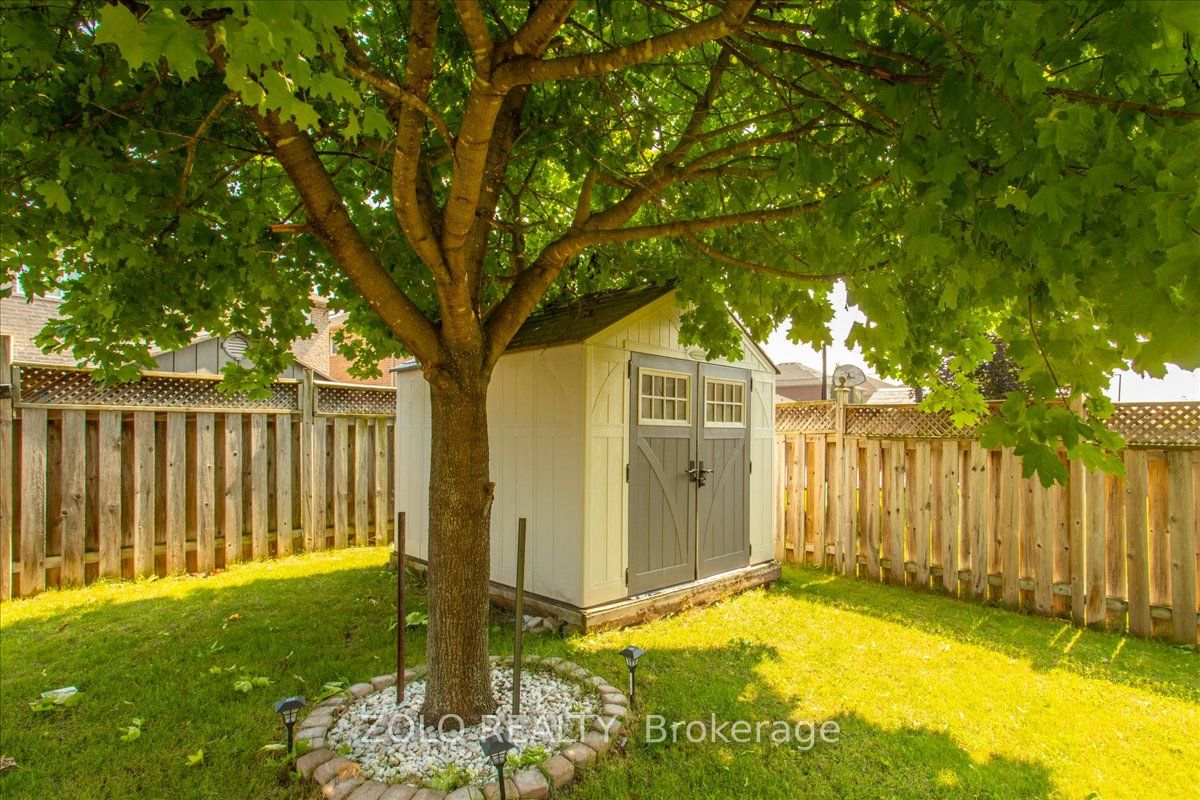 78 Joseph Crescent