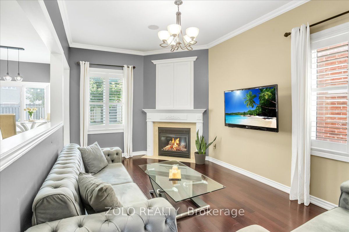 78 Joseph Crescent