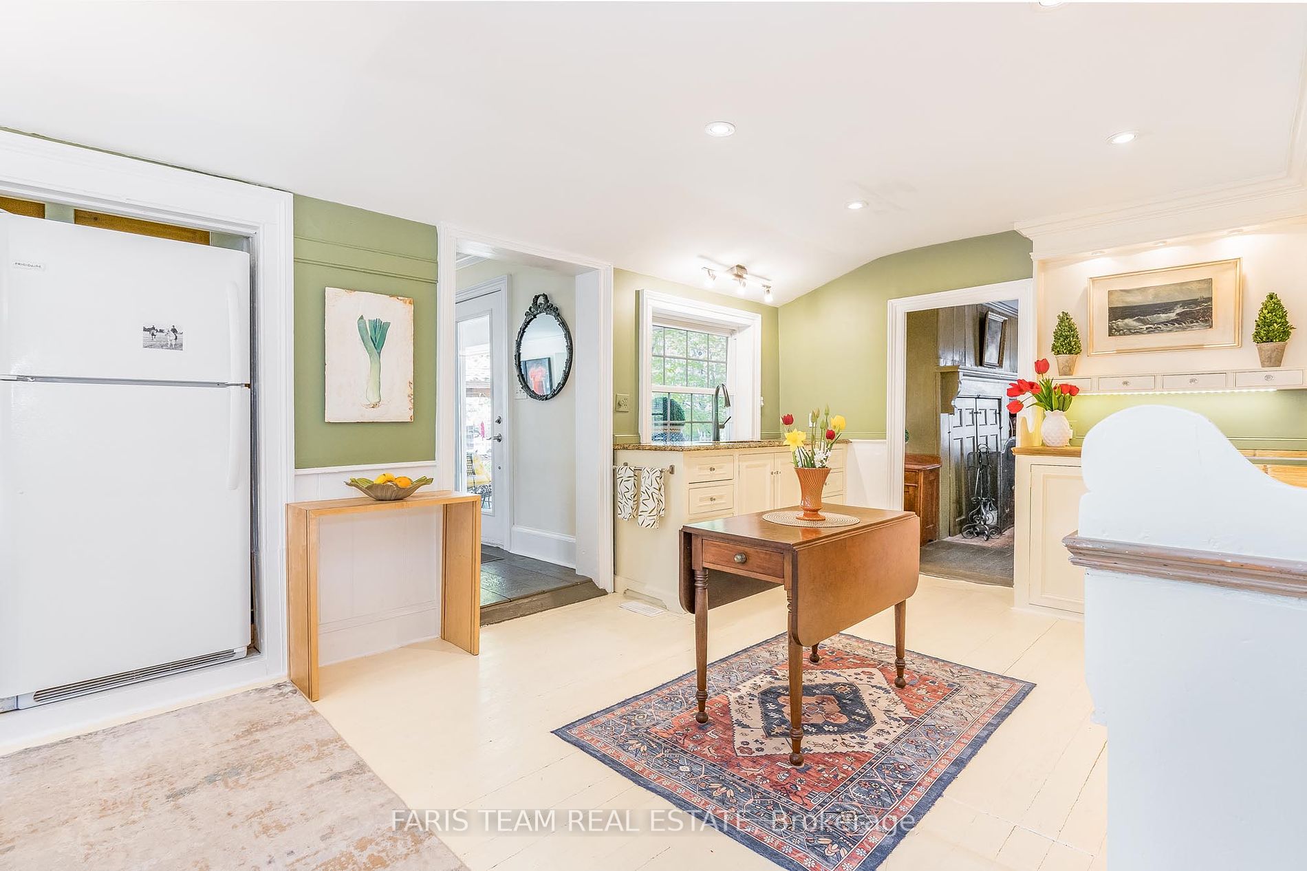 3418 Penetanguishene Rd
