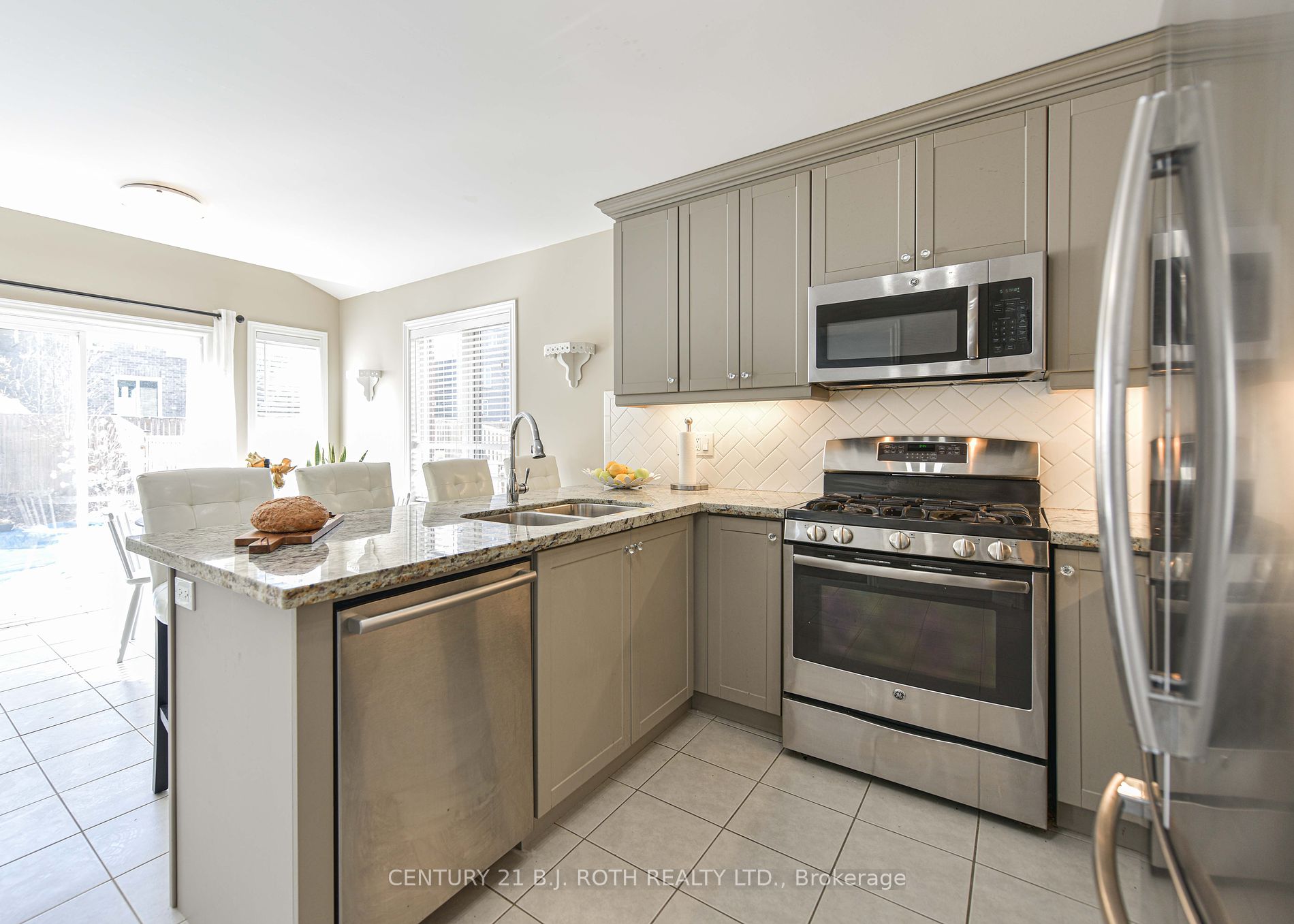 3074 Emperor Drive