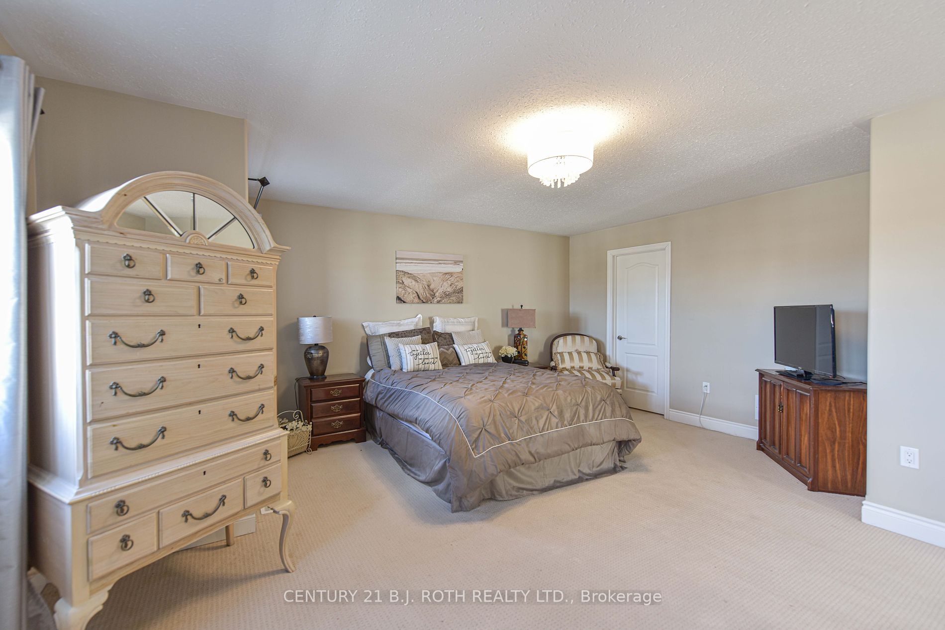 3074 Emperor Drive