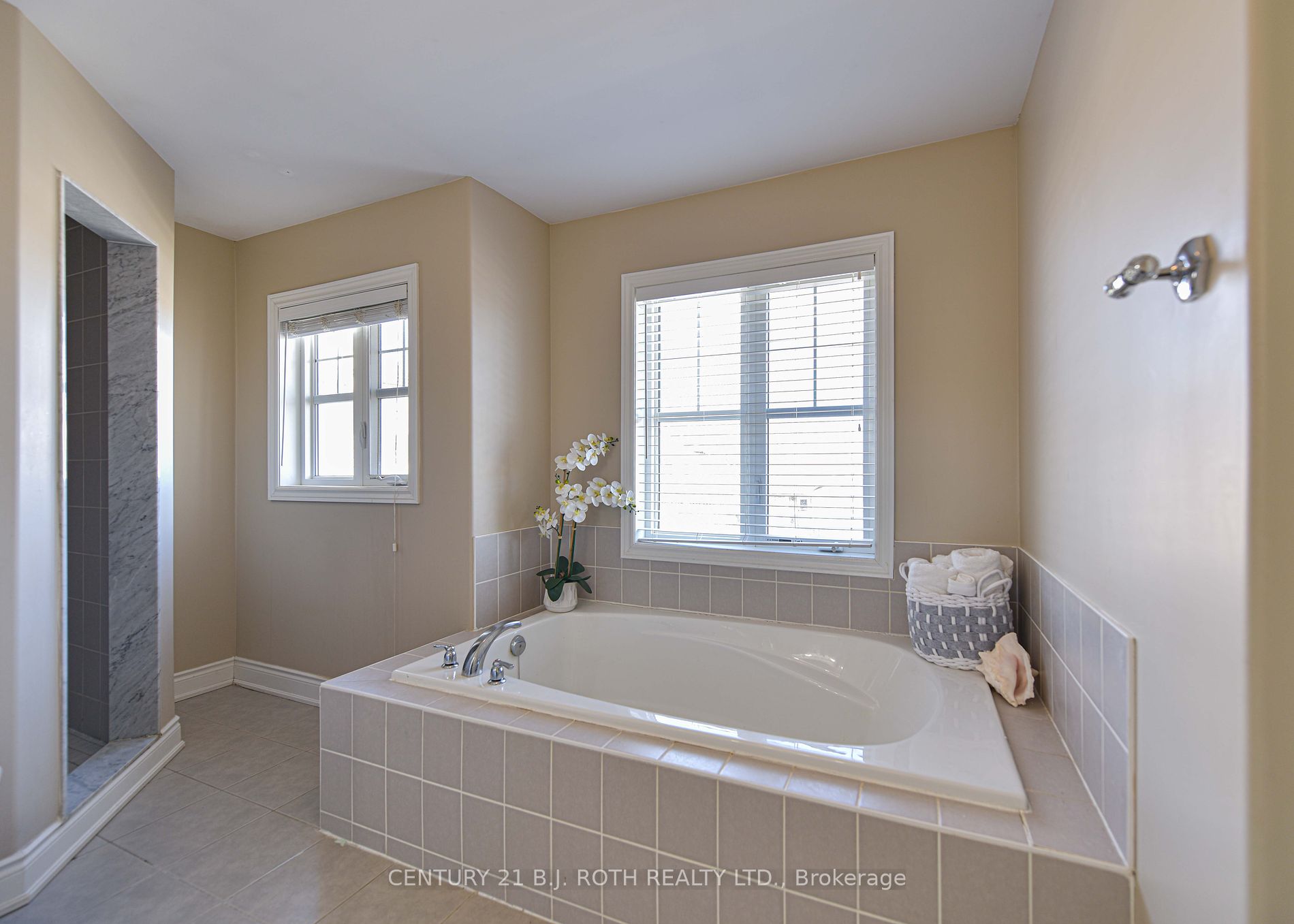 3074 Emperor Drive