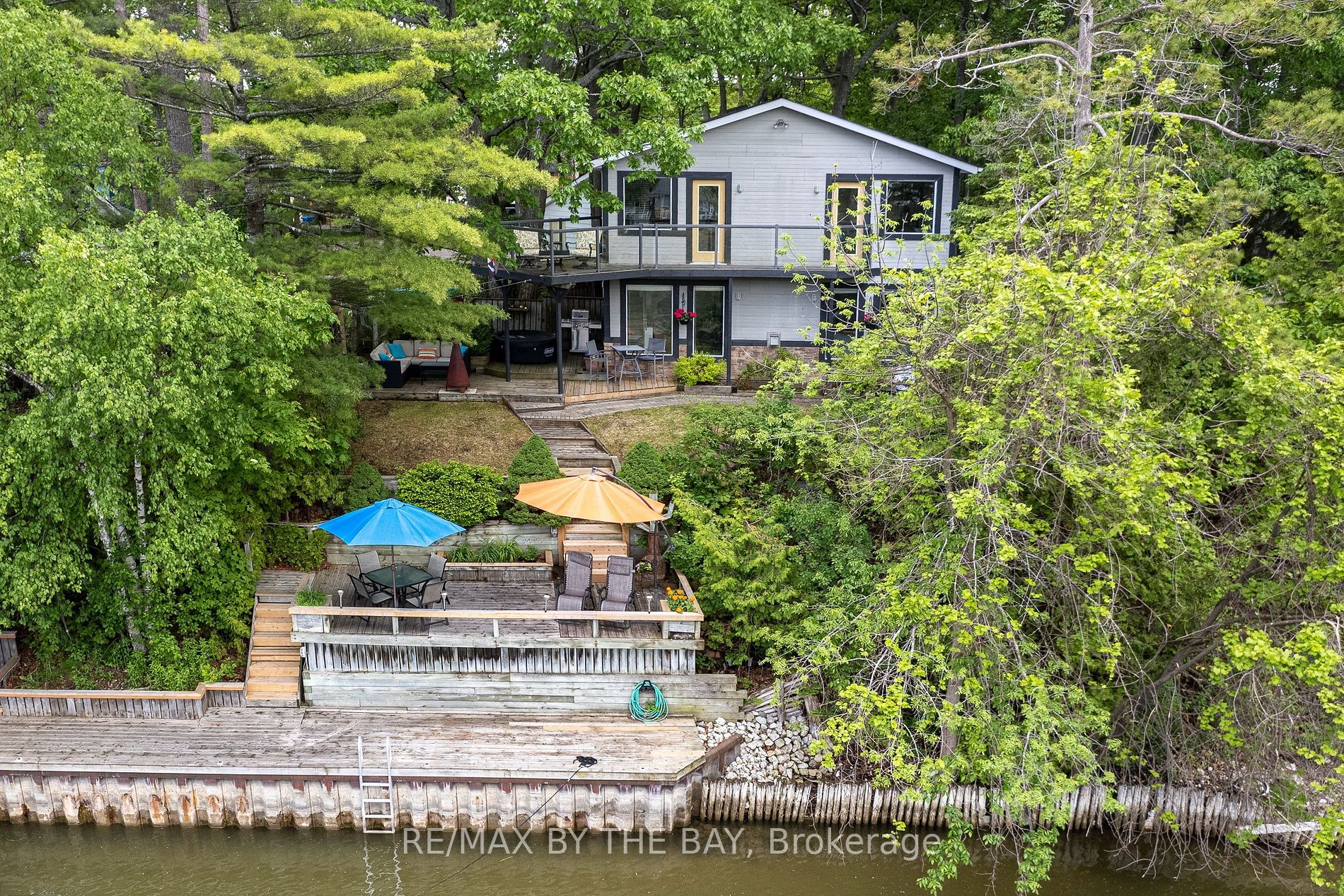 2022 RIVER Road W