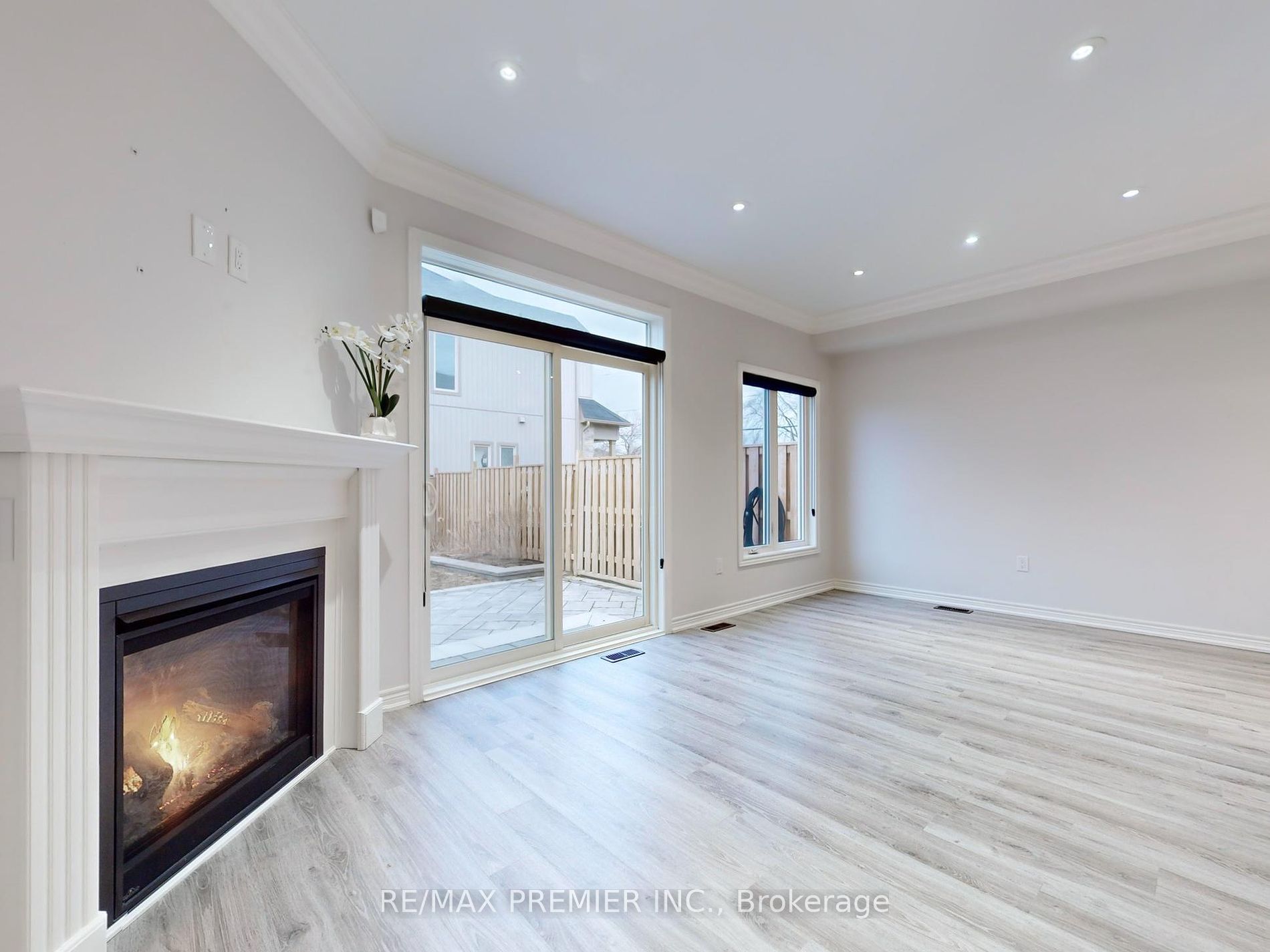 338 East Street