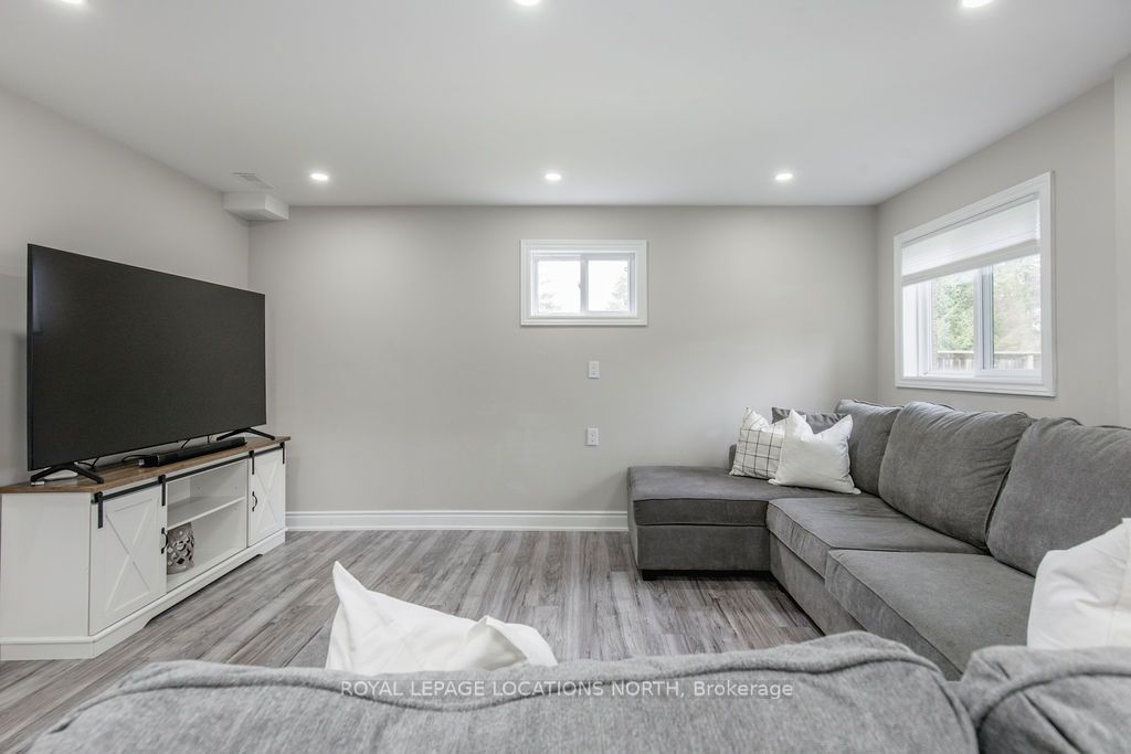 1 Timberland Crescent