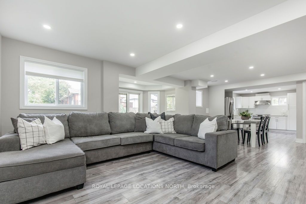 1 Timberland Crescent