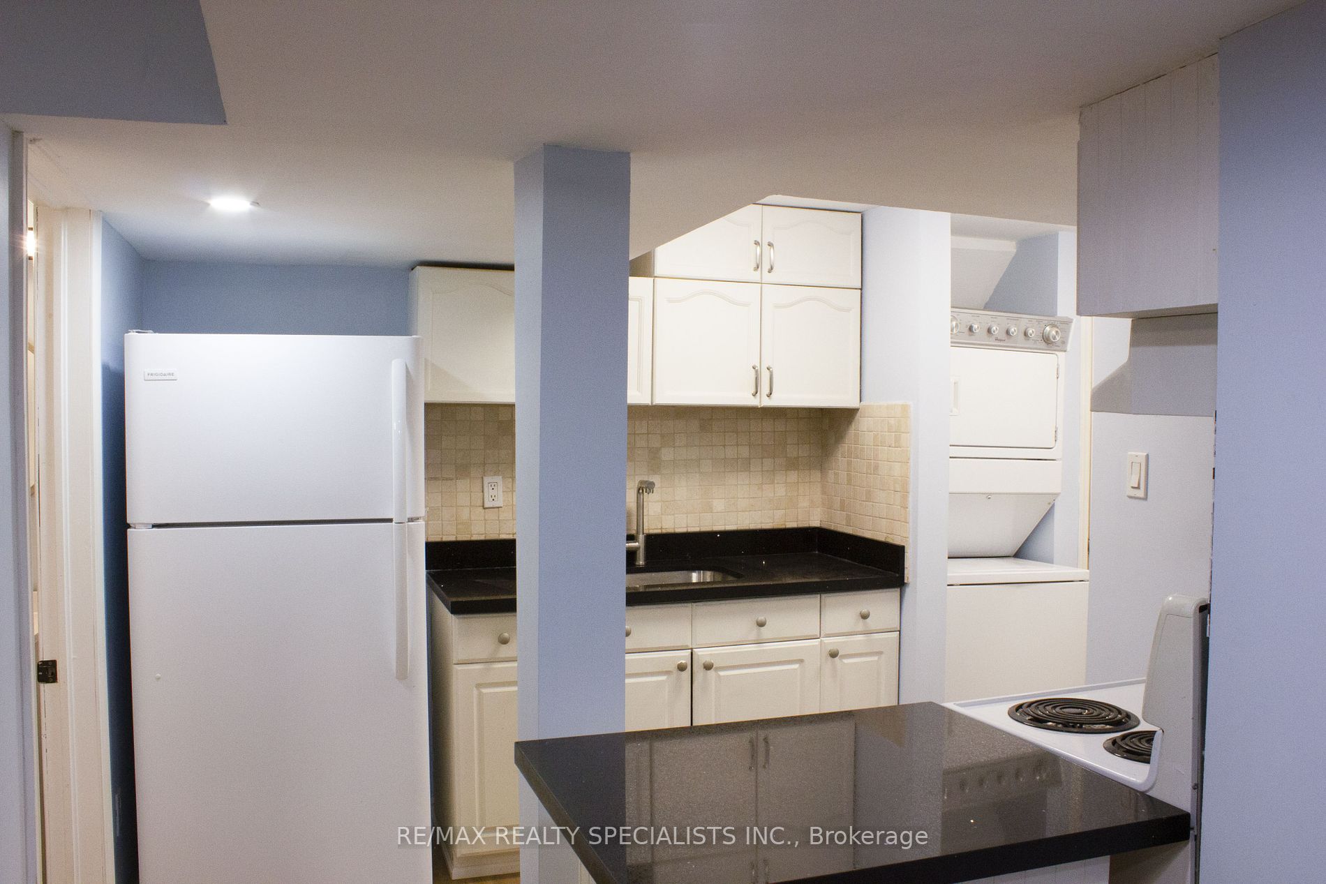 12 Woodgrove Crt, #Lower
