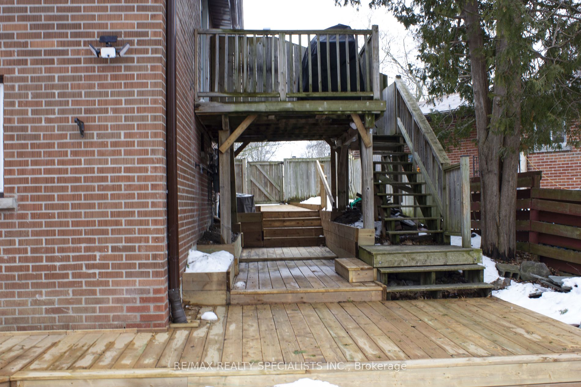 12 Woodgrove Crt, #Lower