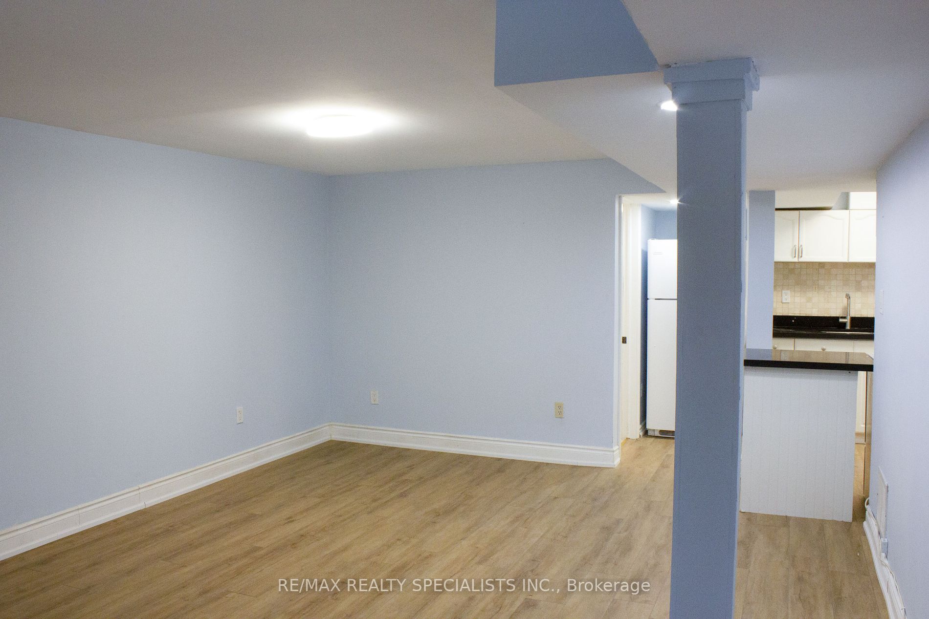 12 Woodgrove Crt, #Lower